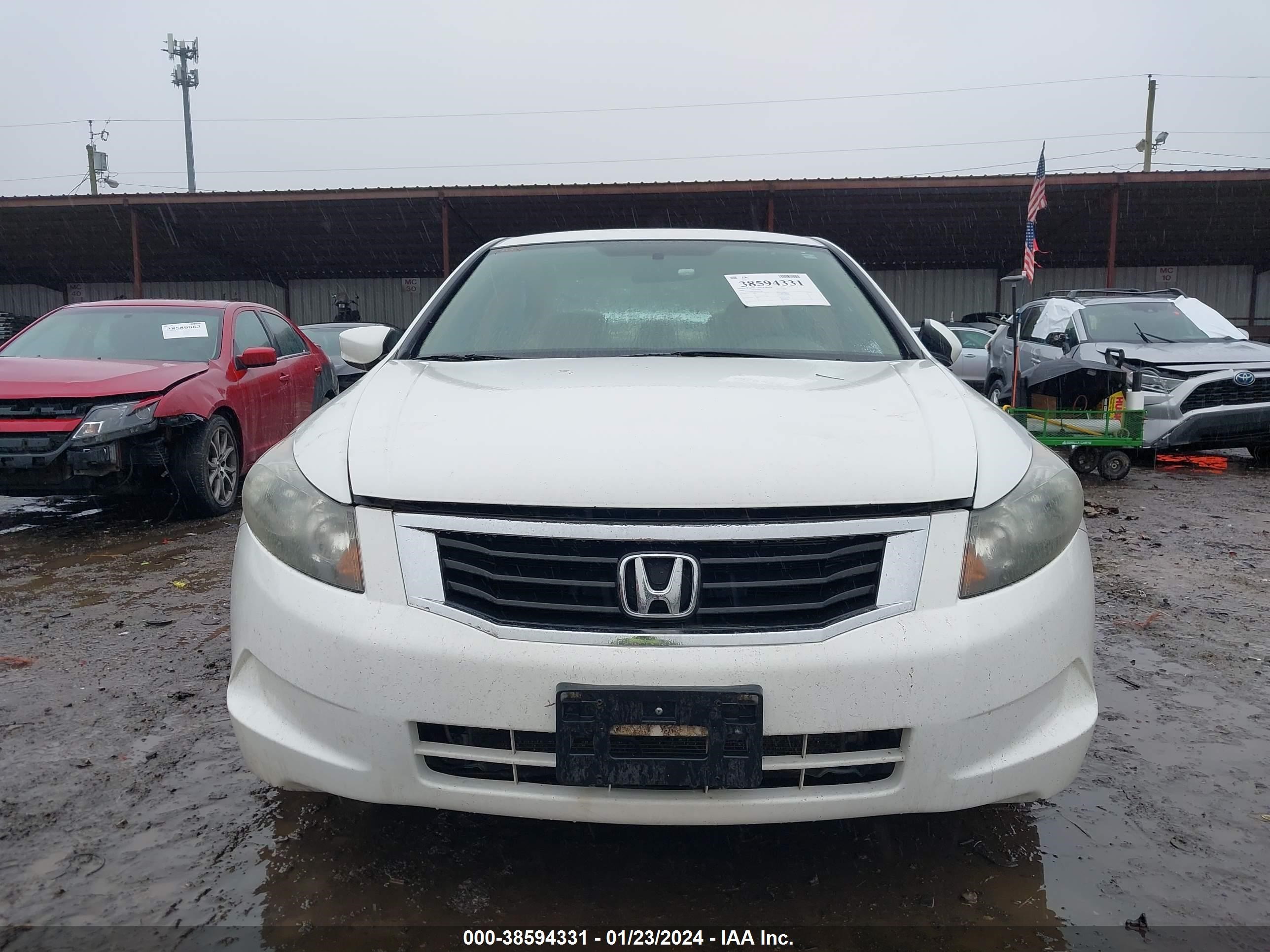 Photo 12 VIN: 1HGCP26338A045768 - HONDA ACCORD 