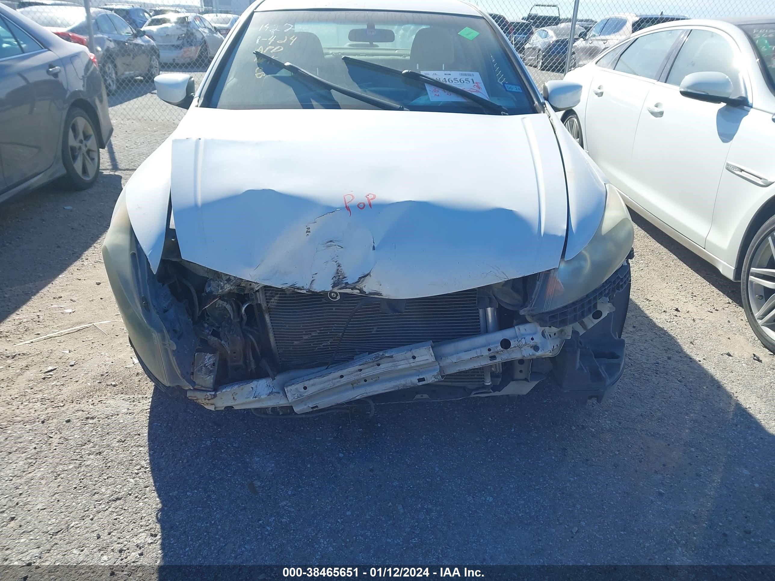 Photo 5 VIN: 1HGCP26338A082853 - HONDA ACCORD 