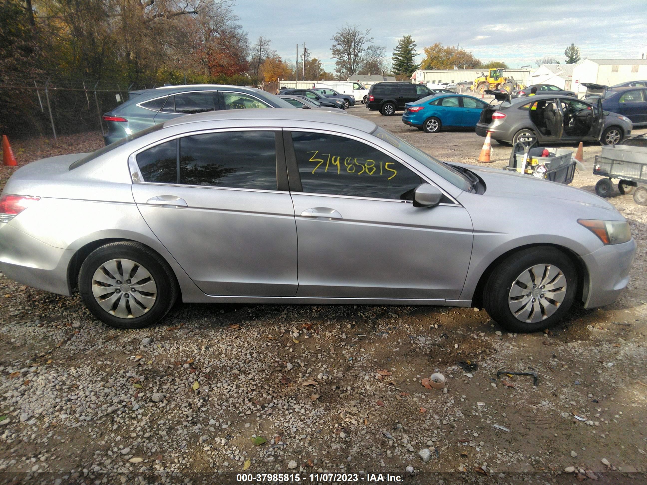 Photo 12 VIN: 1HGCP26338A134935 - HONDA ACCORD 