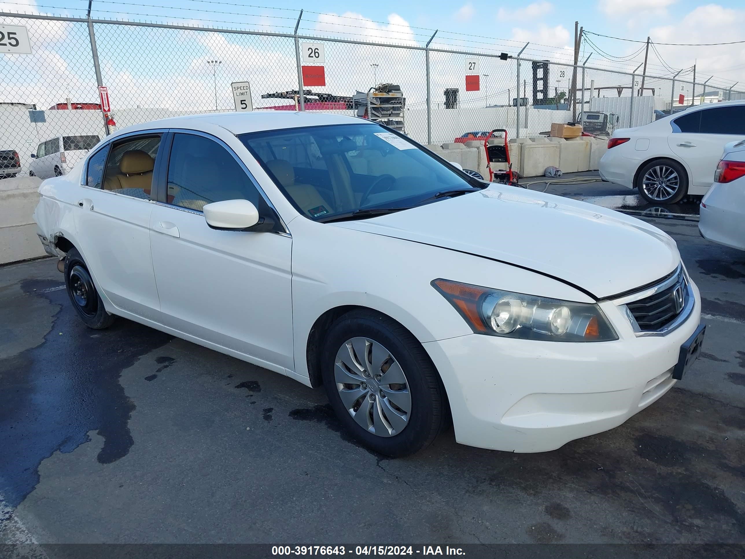 Photo 0 VIN: 1HGCP26339A008754 - HONDA ACCORD 