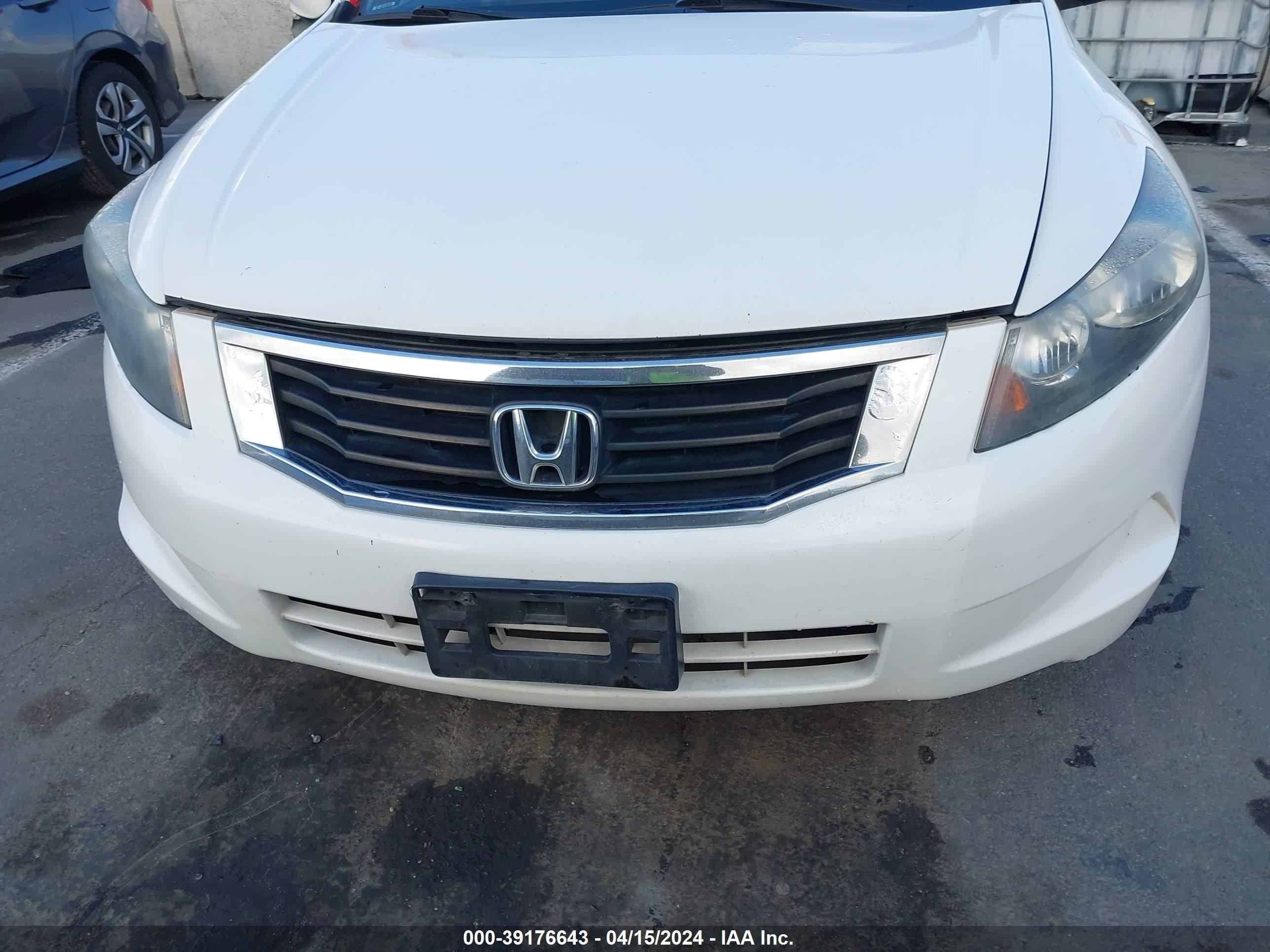 Photo 12 VIN: 1HGCP26339A008754 - HONDA ACCORD 