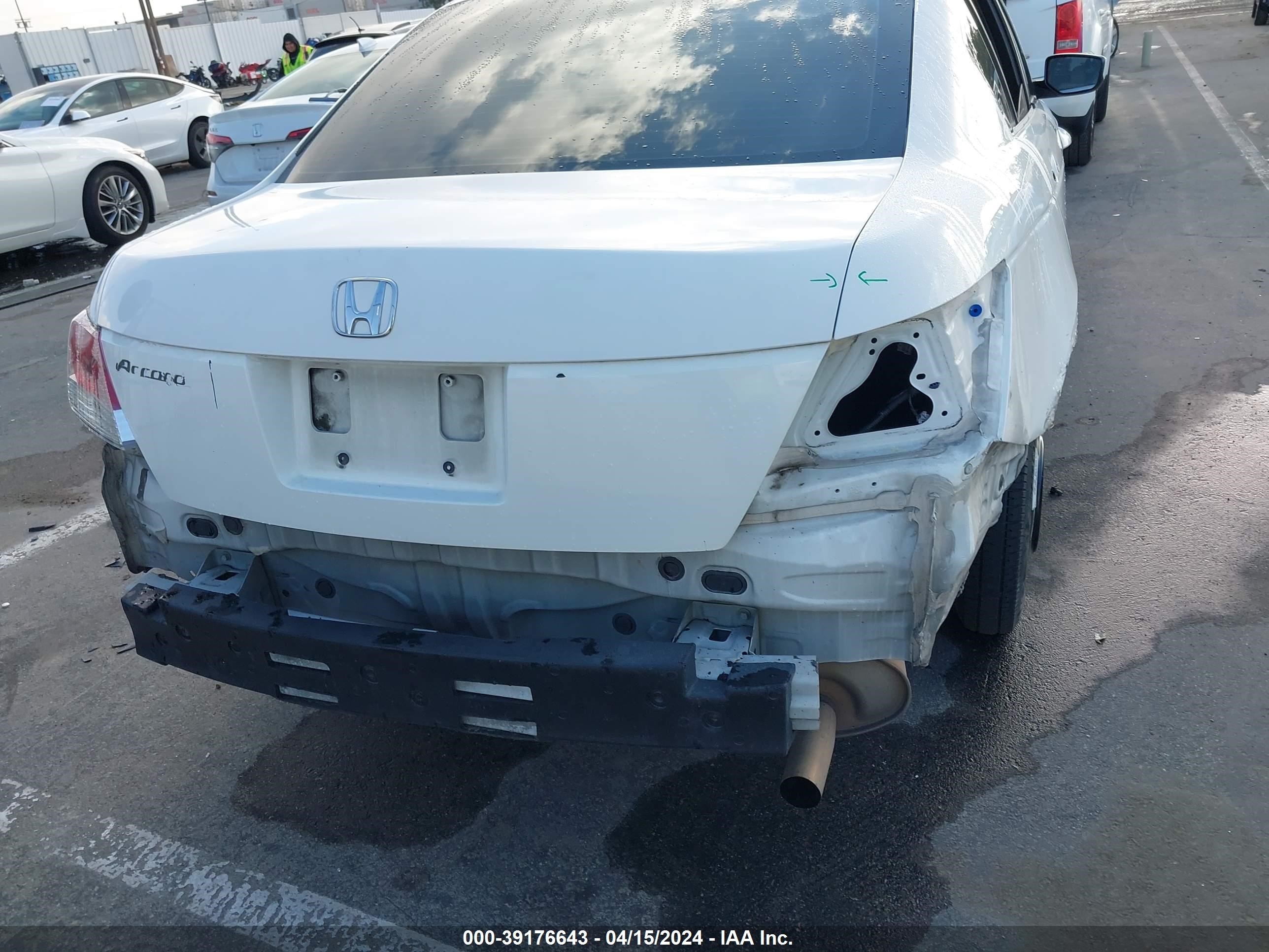 Photo 16 VIN: 1HGCP26339A008754 - HONDA ACCORD 