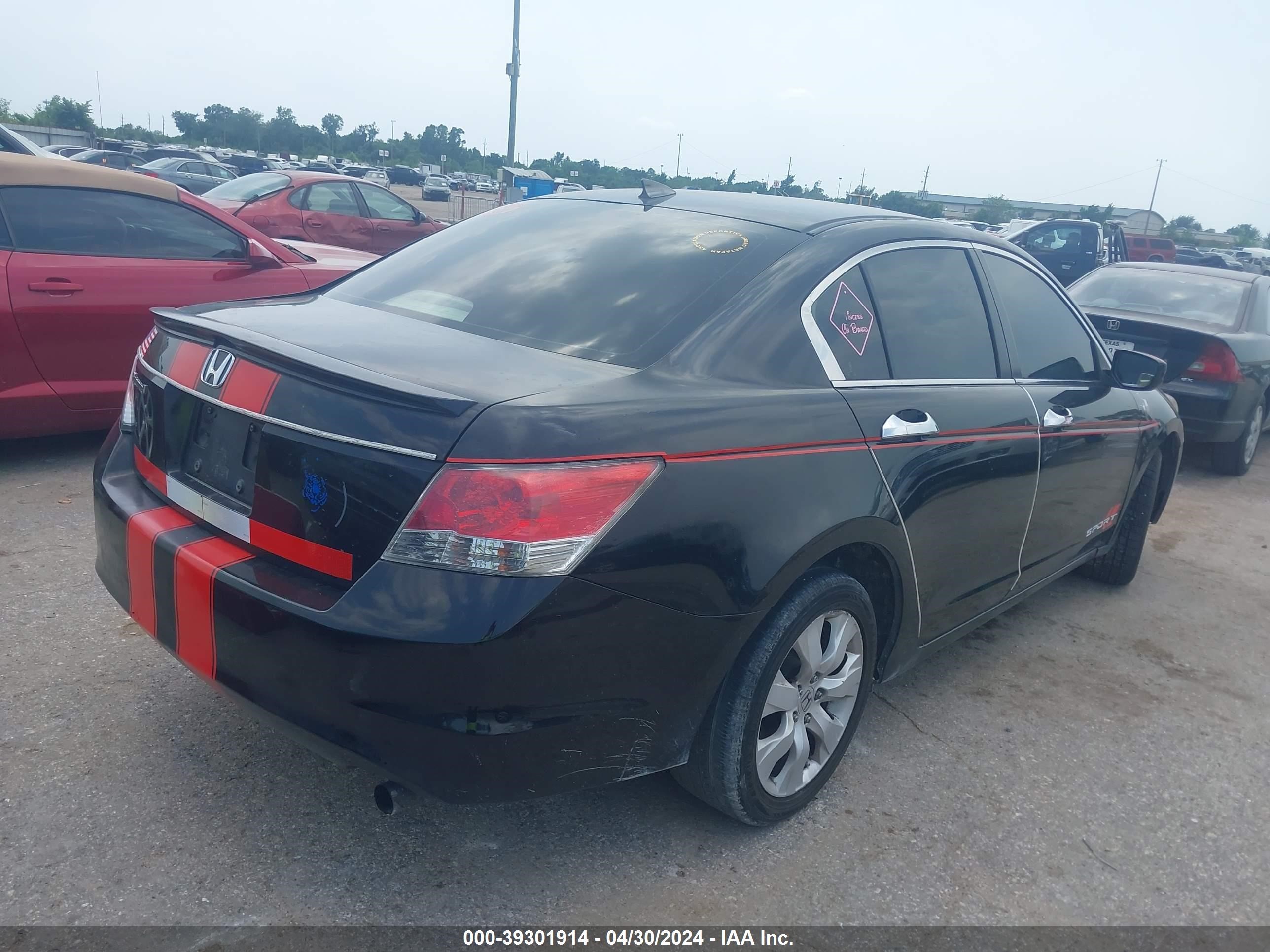 Photo 3 VIN: 1HGCP26339A130885 - HONDA ACCORD 