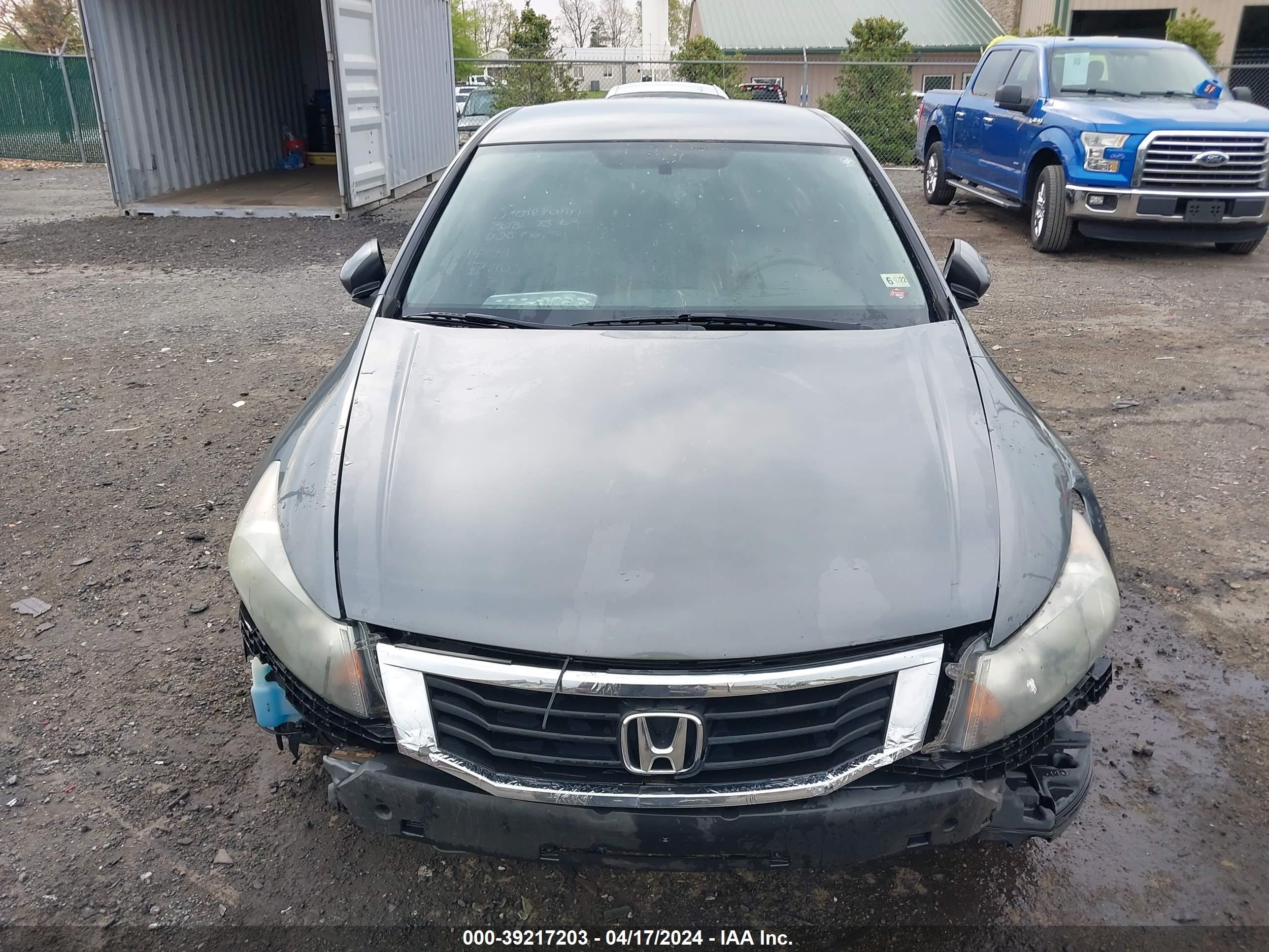 Photo 12 VIN: 1HGCP26348A108750 - HONDA ACCORD 