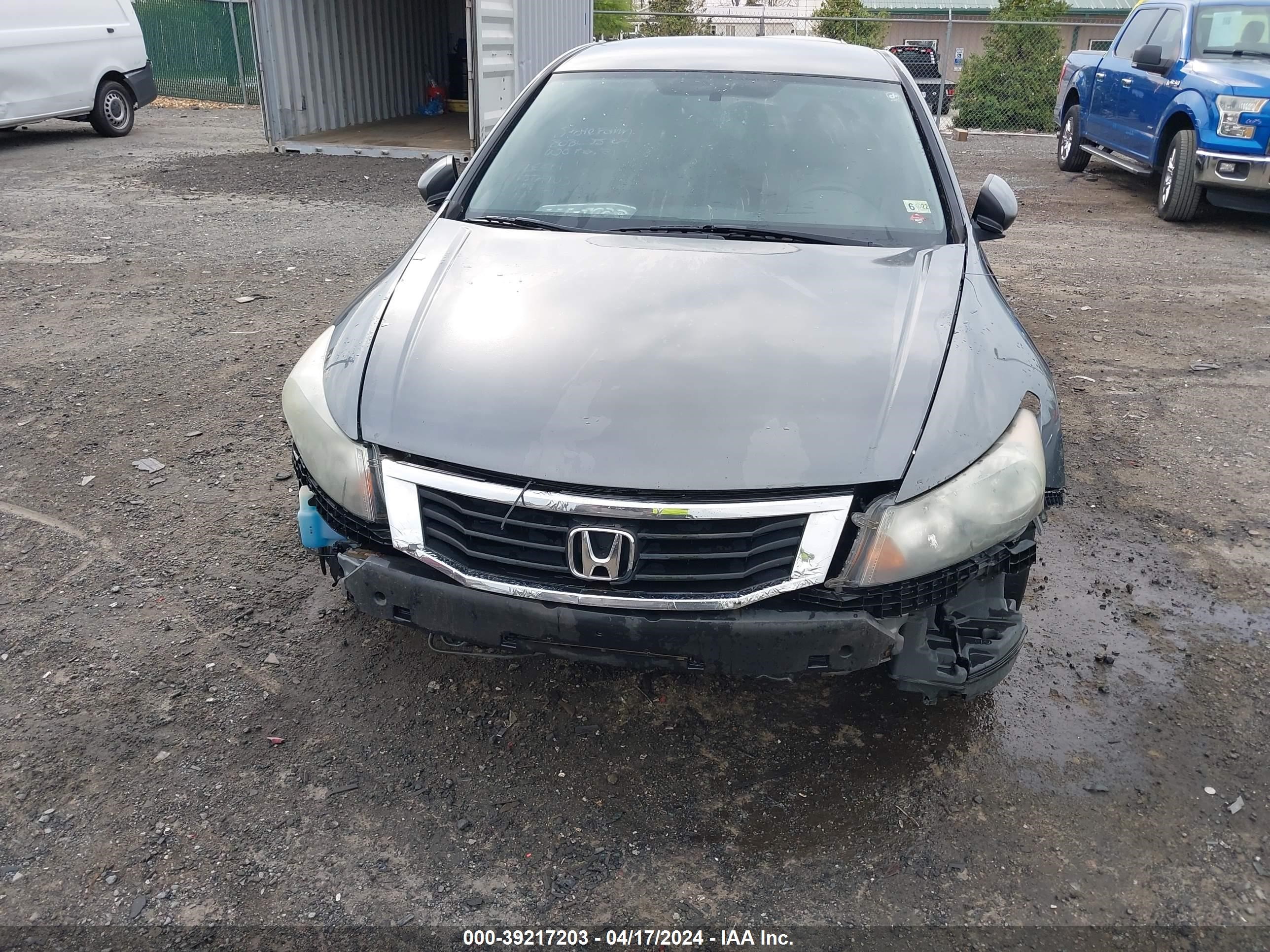 Photo 17 VIN: 1HGCP26348A108750 - HONDA ACCORD 