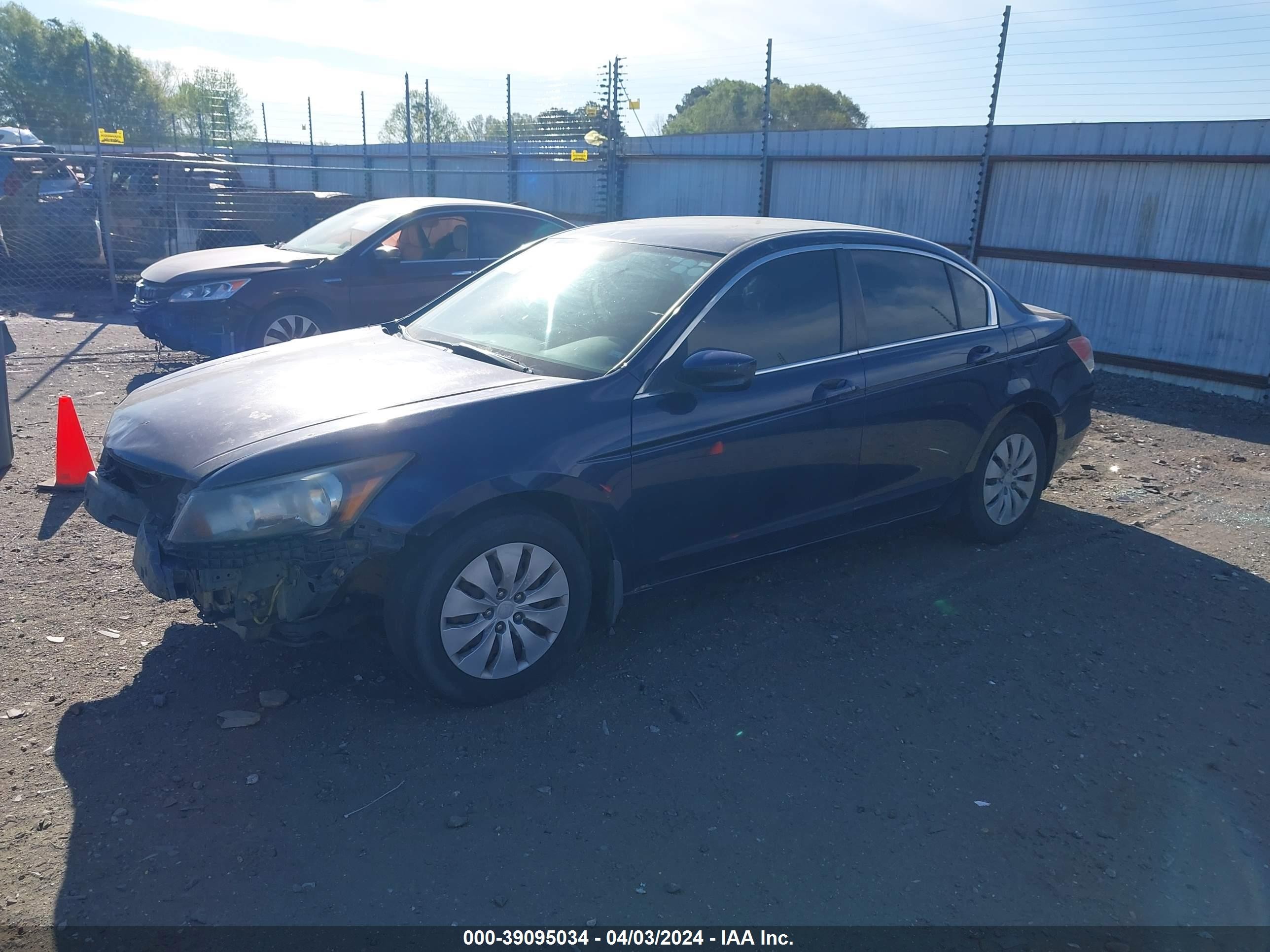 Photo 1 VIN: 1HGCP26349A142947 - HONDA ACCORD 