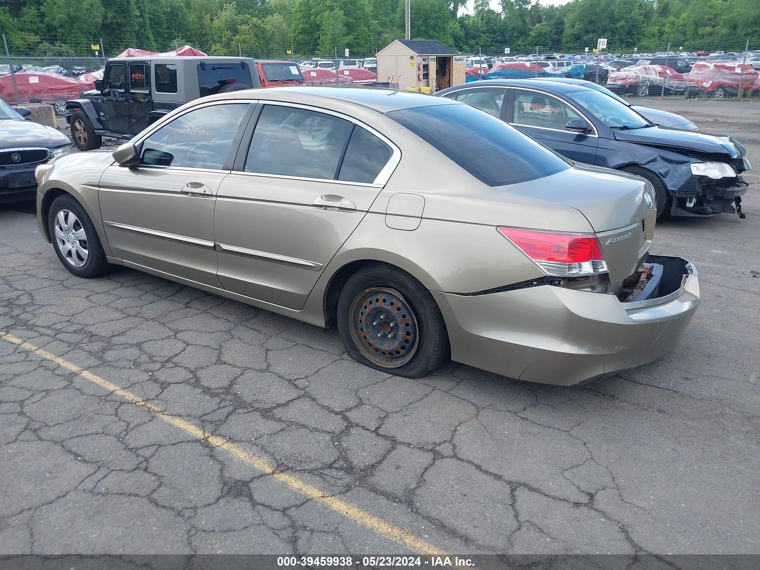 Photo 2 VIN: 1HGCP26349A164110 - HONDA ACCORD 