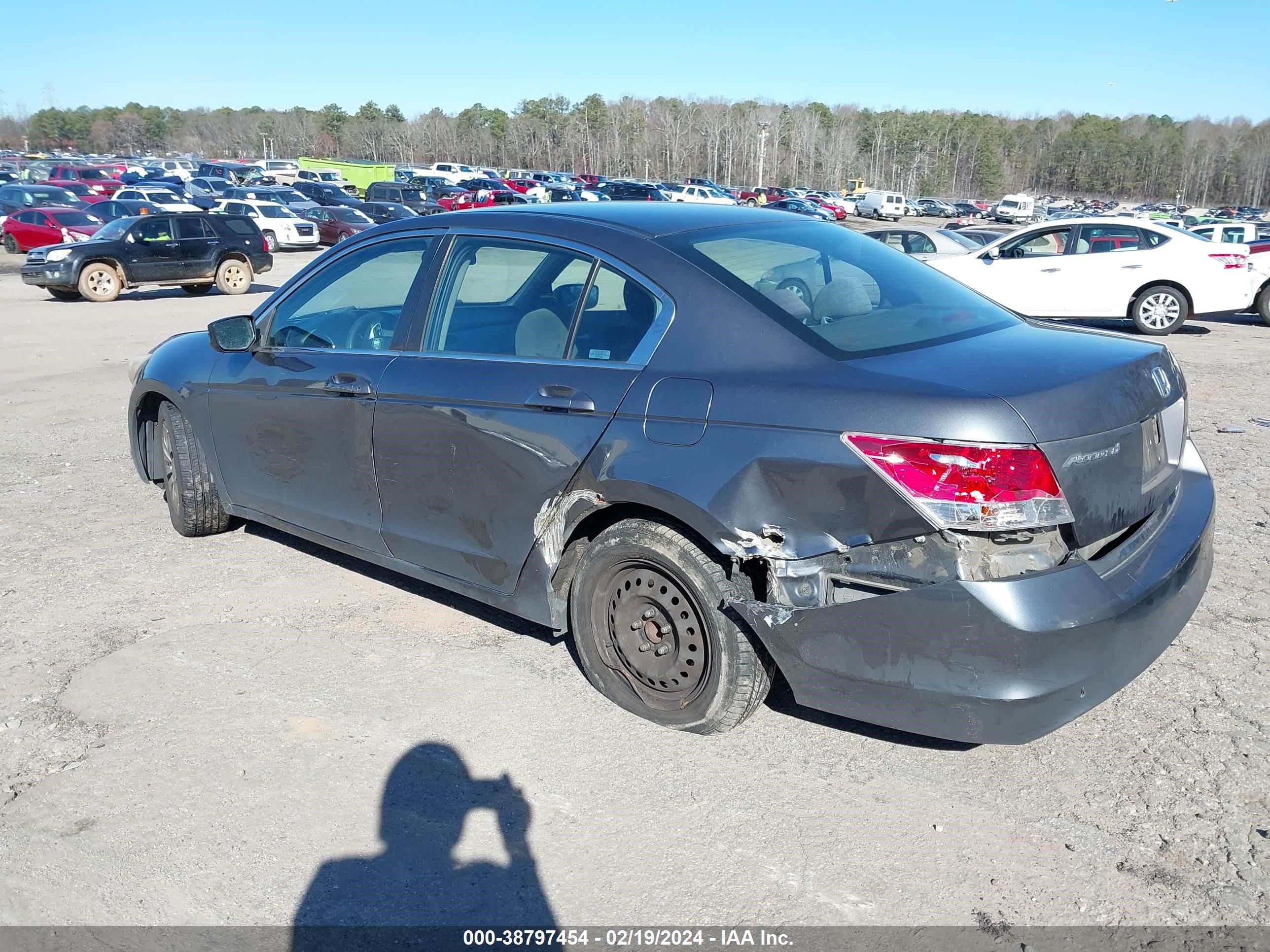 Photo 2 VIN: 1HGCP26359A030982 - HONDA ACCORD 