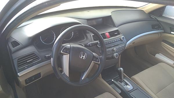 Photo 13 VIN: 1HGCP2635CA610188 - HONDA ACCORD 