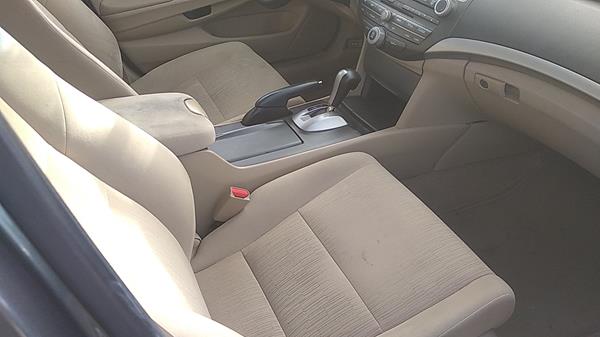 Photo 20 VIN: 1HGCP2635CA610188 - HONDA ACCORD 