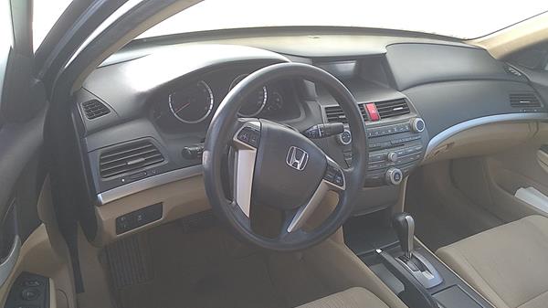 Photo 9 VIN: 1HGCP2635CA610188 - HONDA ACCORD 