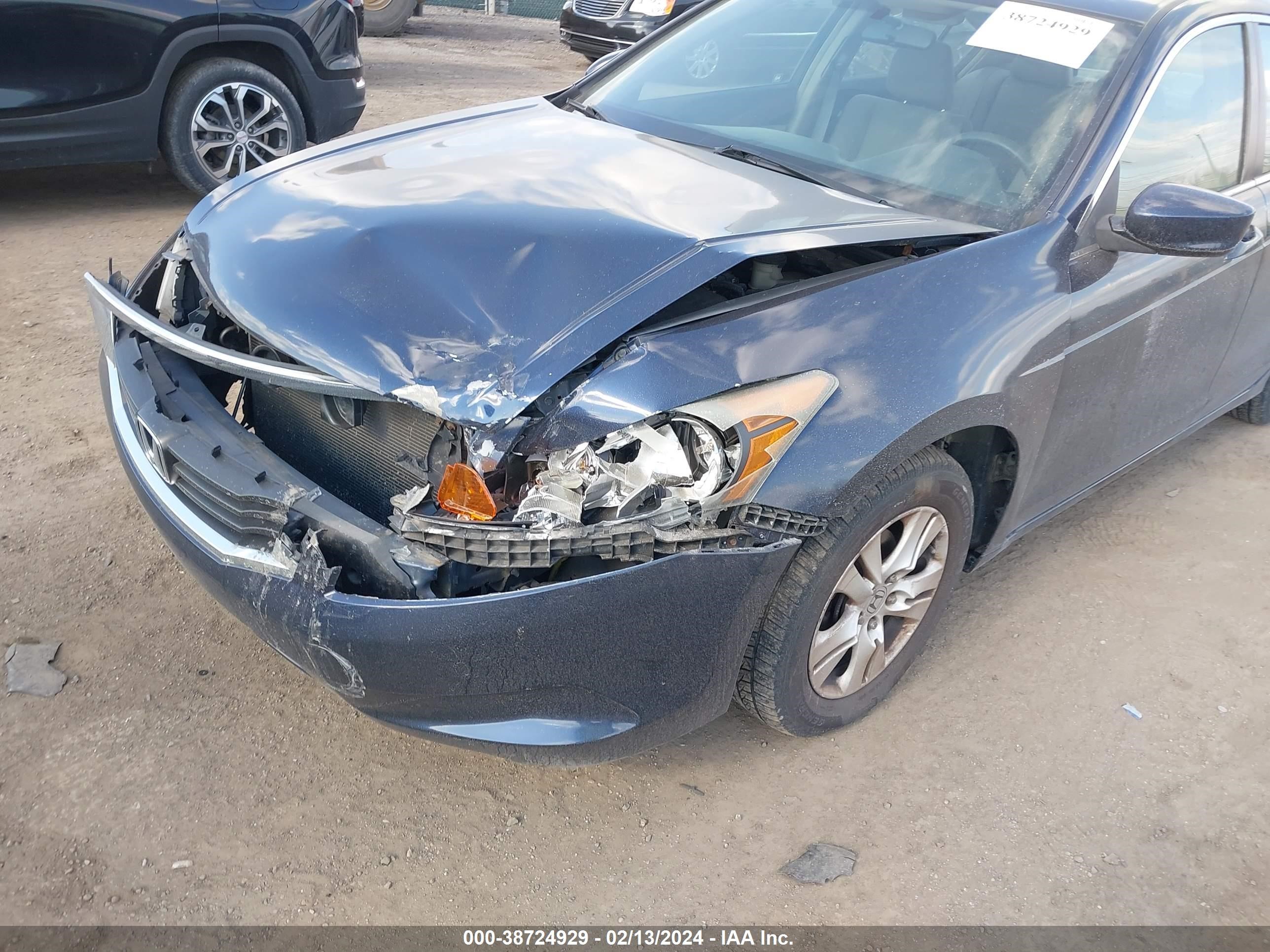 Photo 12 VIN: 1HGCP26368A152264 - HONDA ACCORD 