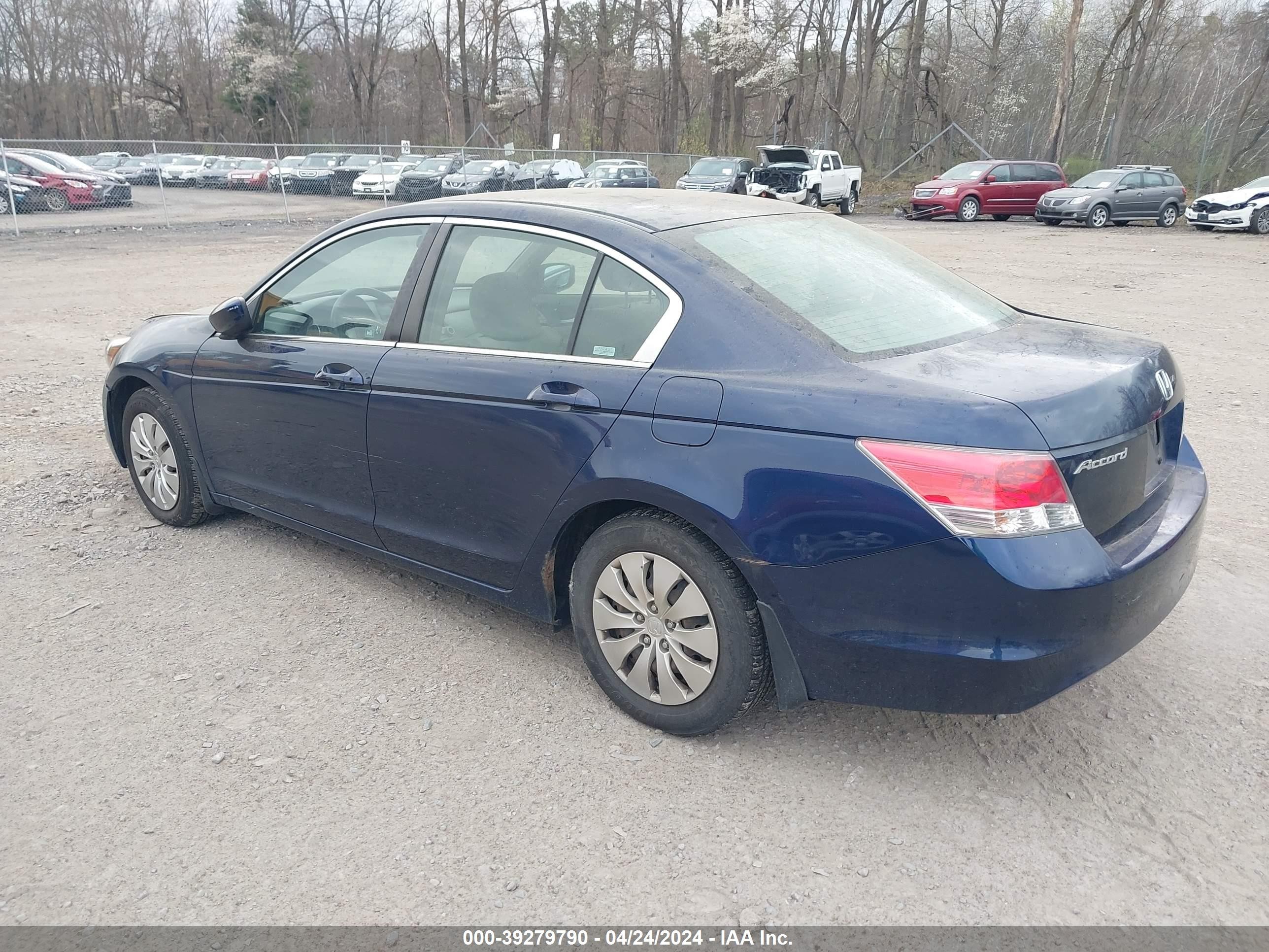 Photo 2 VIN: 1HGCP26369A104054 - HONDA ACCORD 