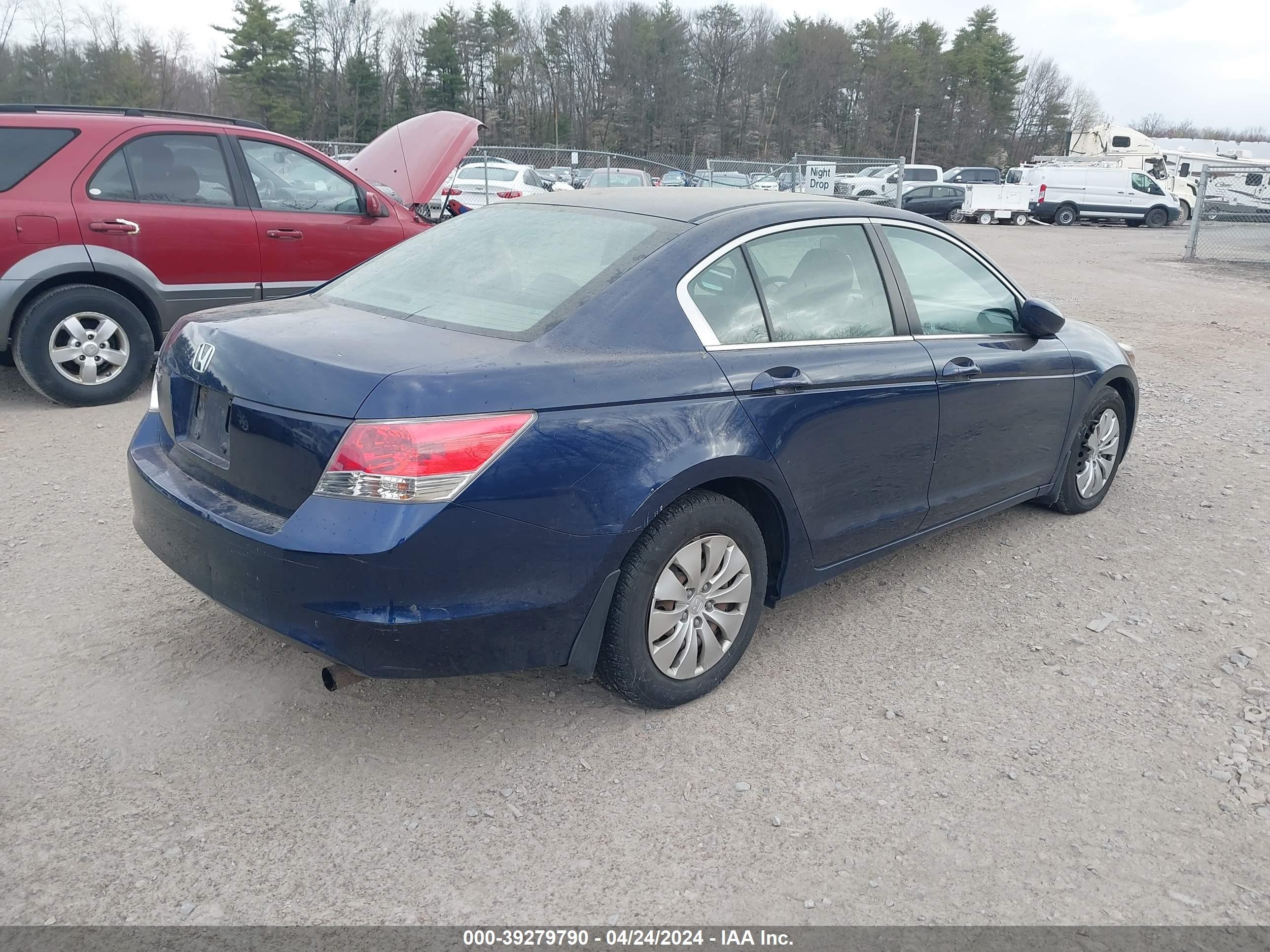 Photo 3 VIN: 1HGCP26369A104054 - HONDA ACCORD 