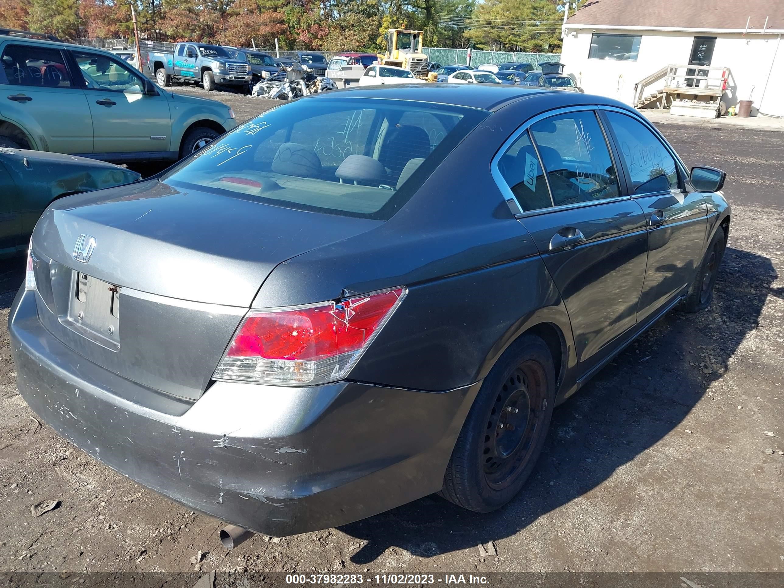 Photo 3 VIN: 1HGCP26369A191454 - HONDA ACCORD 