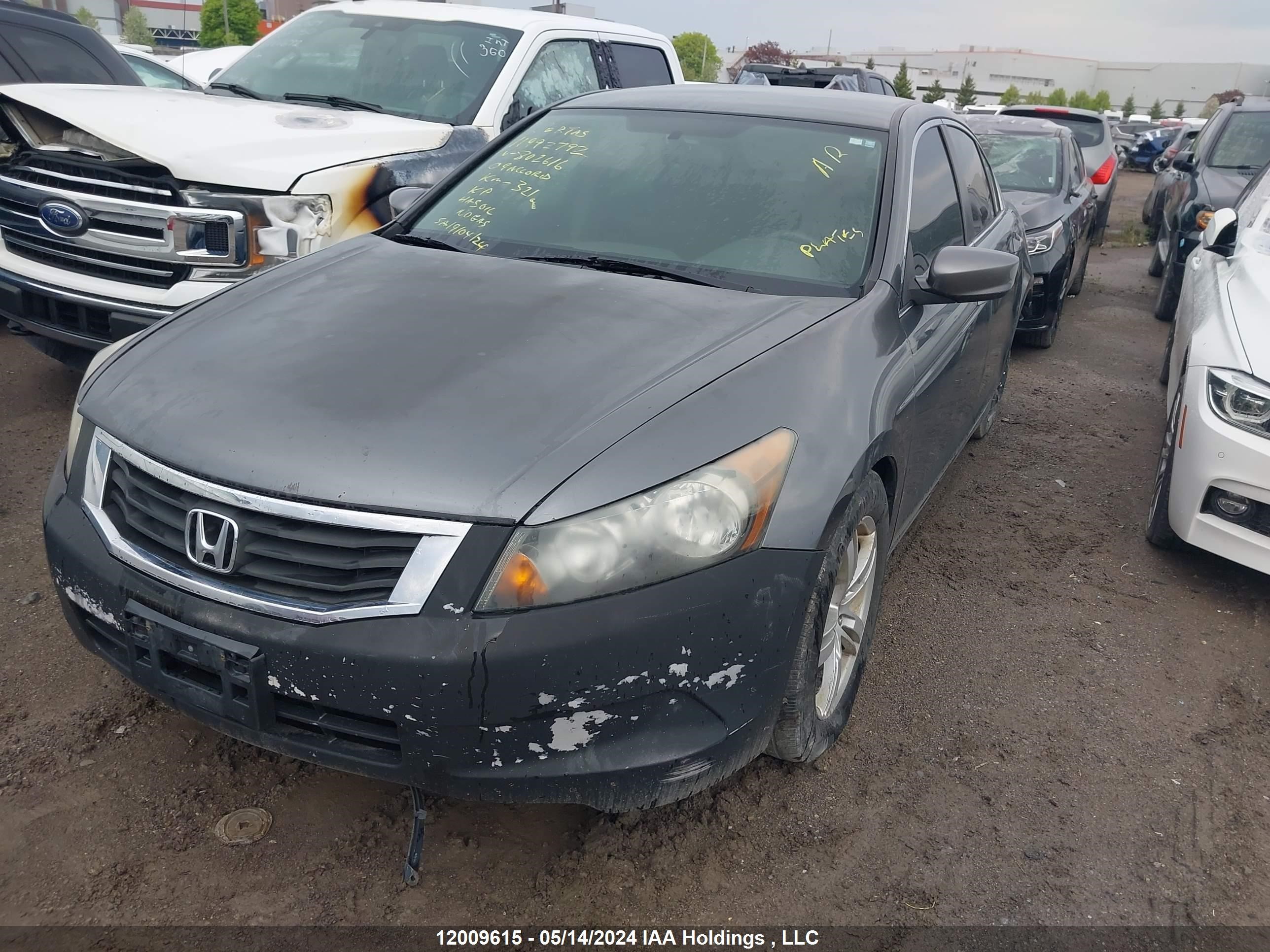 Photo 2 VIN: 1HGCP26369A802616 - HONDA ACCORD 