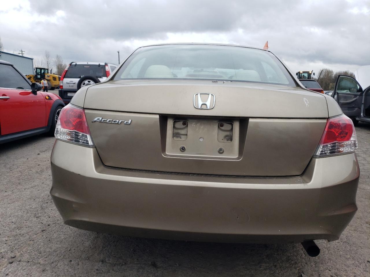 Photo 5 VIN: 1HGCP26378A041268 - HONDA ACCORD 