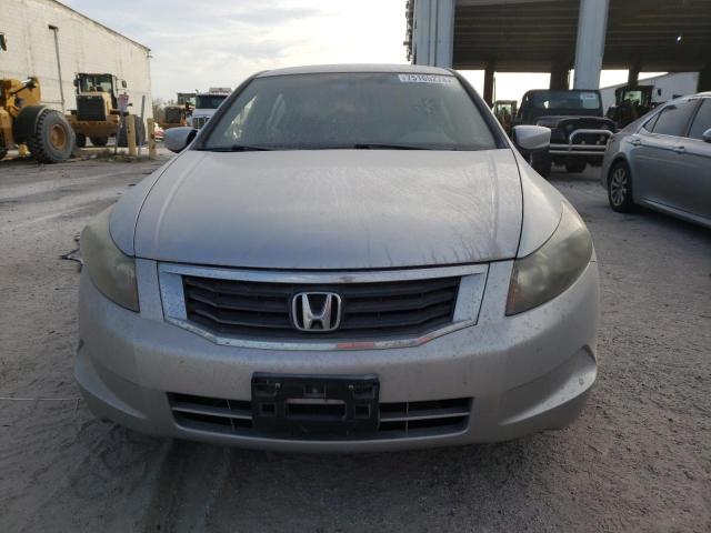 Photo 4 VIN: 1HGCP26389A100006 - HONDA ACCORD LX 