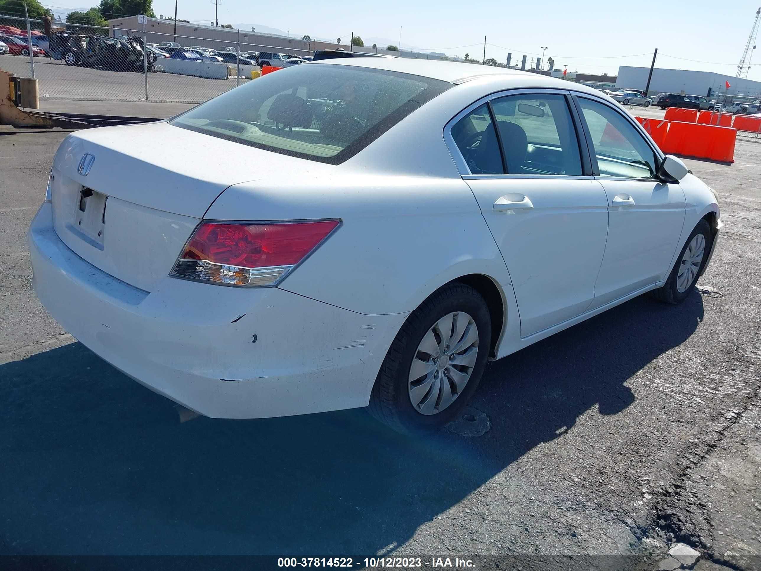 Photo 3 VIN: 1HGCP26399A173319 - HONDA ACCORD 