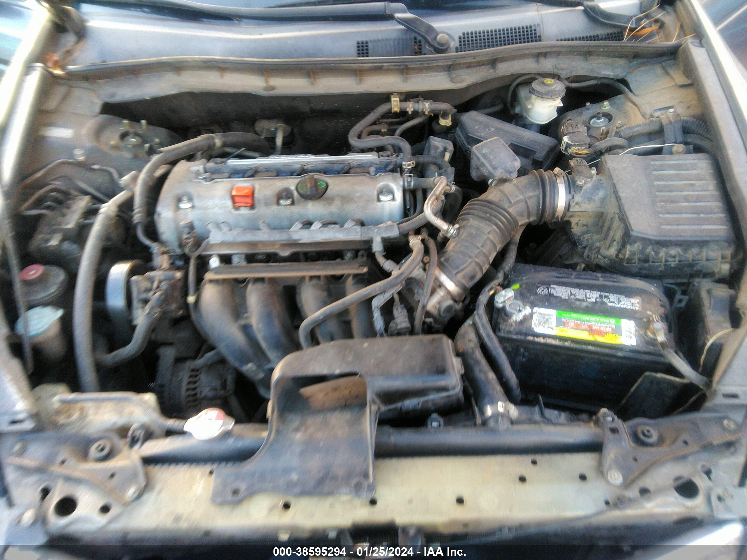 Photo 9 VIN: 1HGCP263X8A077150 - HONDA ACCORD 