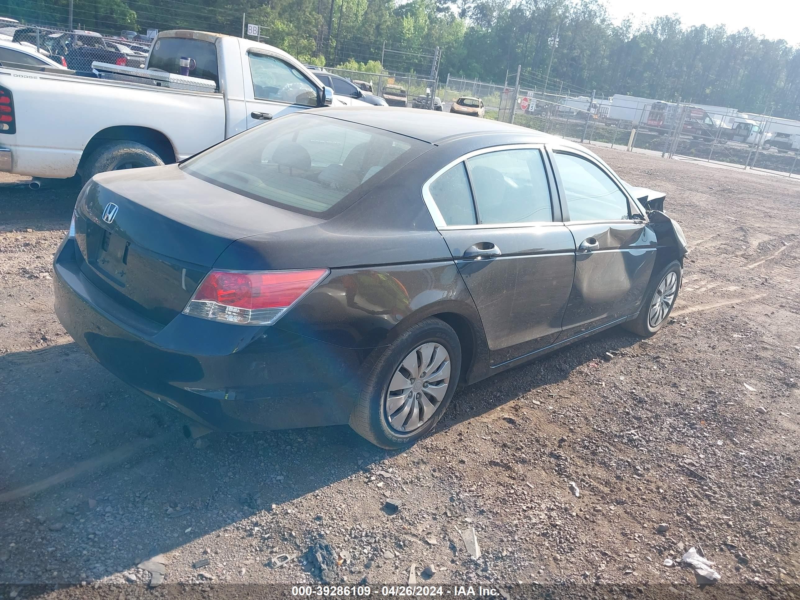 Photo 3 VIN: 1HGCP263X9A095424 - HONDA ACCORD 