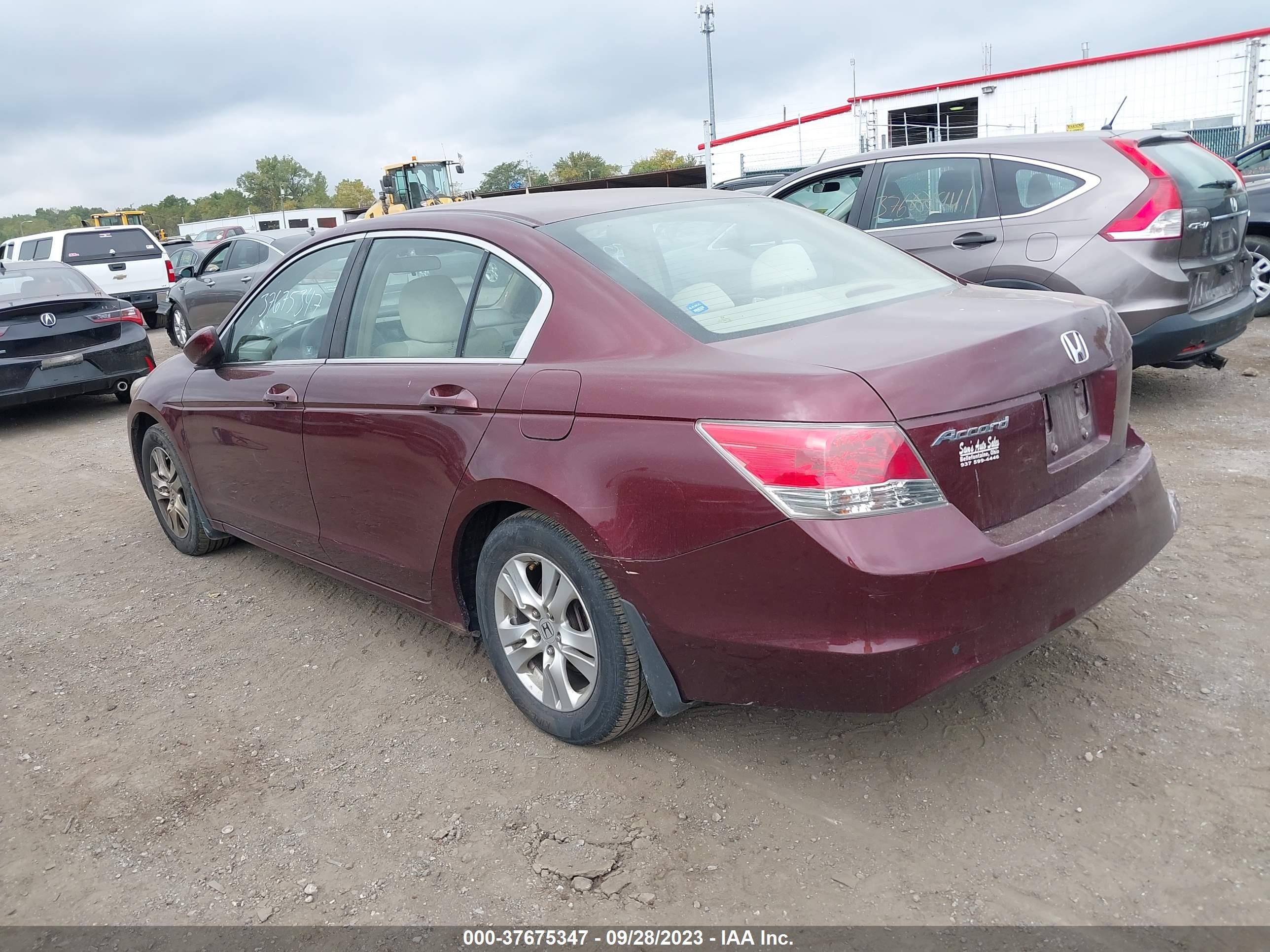 Photo 2 VIN: 1HGCP26418A009277 - HONDA ACCORD 