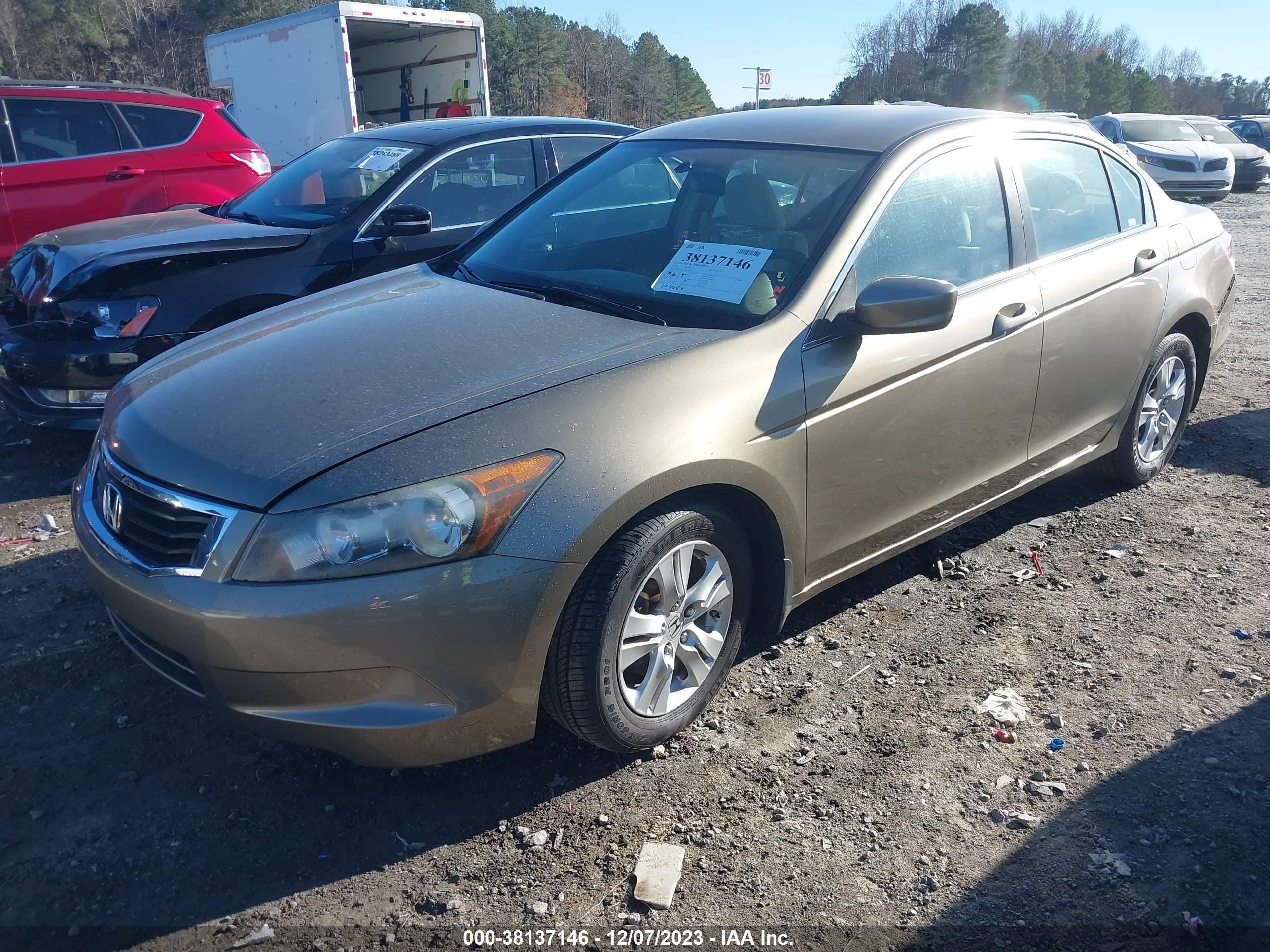 Photo 1 VIN: 1HGCP26428A150293 - HONDA ACCORD 