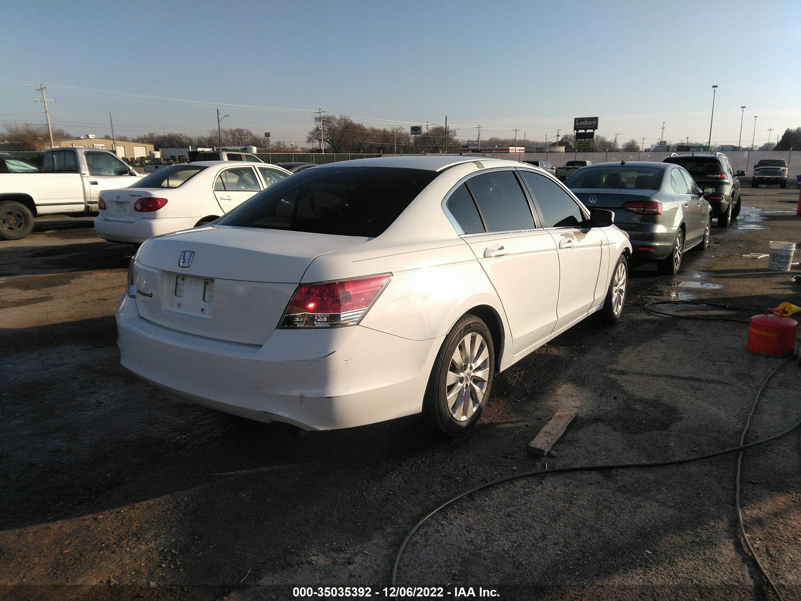 Photo 3 VIN: 1HGCP26429A164339 - HONDA ACCORD 