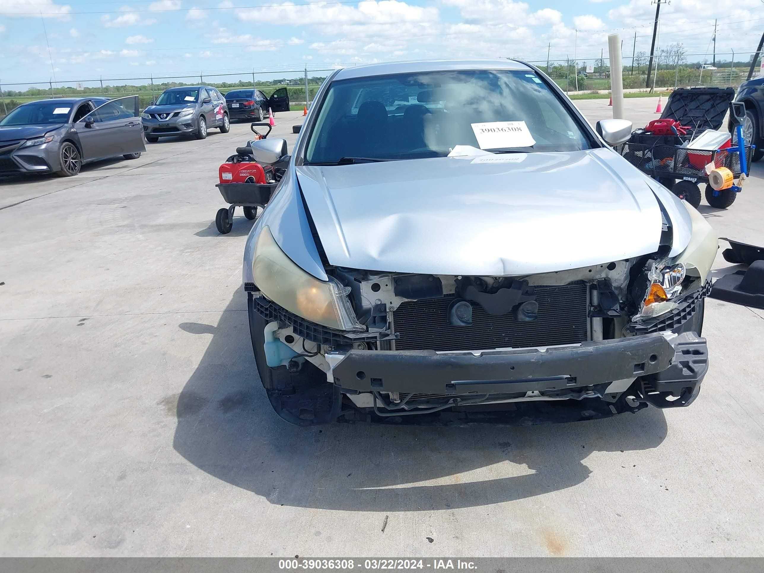 Photo 5 VIN: 1HGCP26438A072106 - HONDA ACCORD 