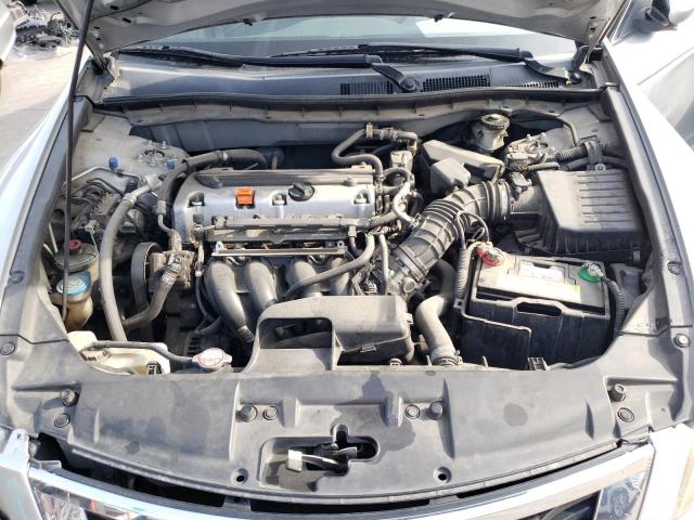 Photo 6 VIN: 1HGCP26438A131428 - HONDA ACCORD 