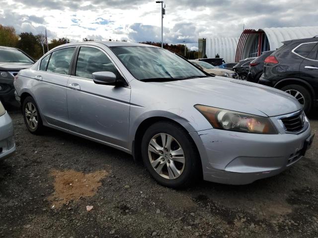 Photo 3 VIN: 1HGCP26448A133950 - HONDA ACCORD 