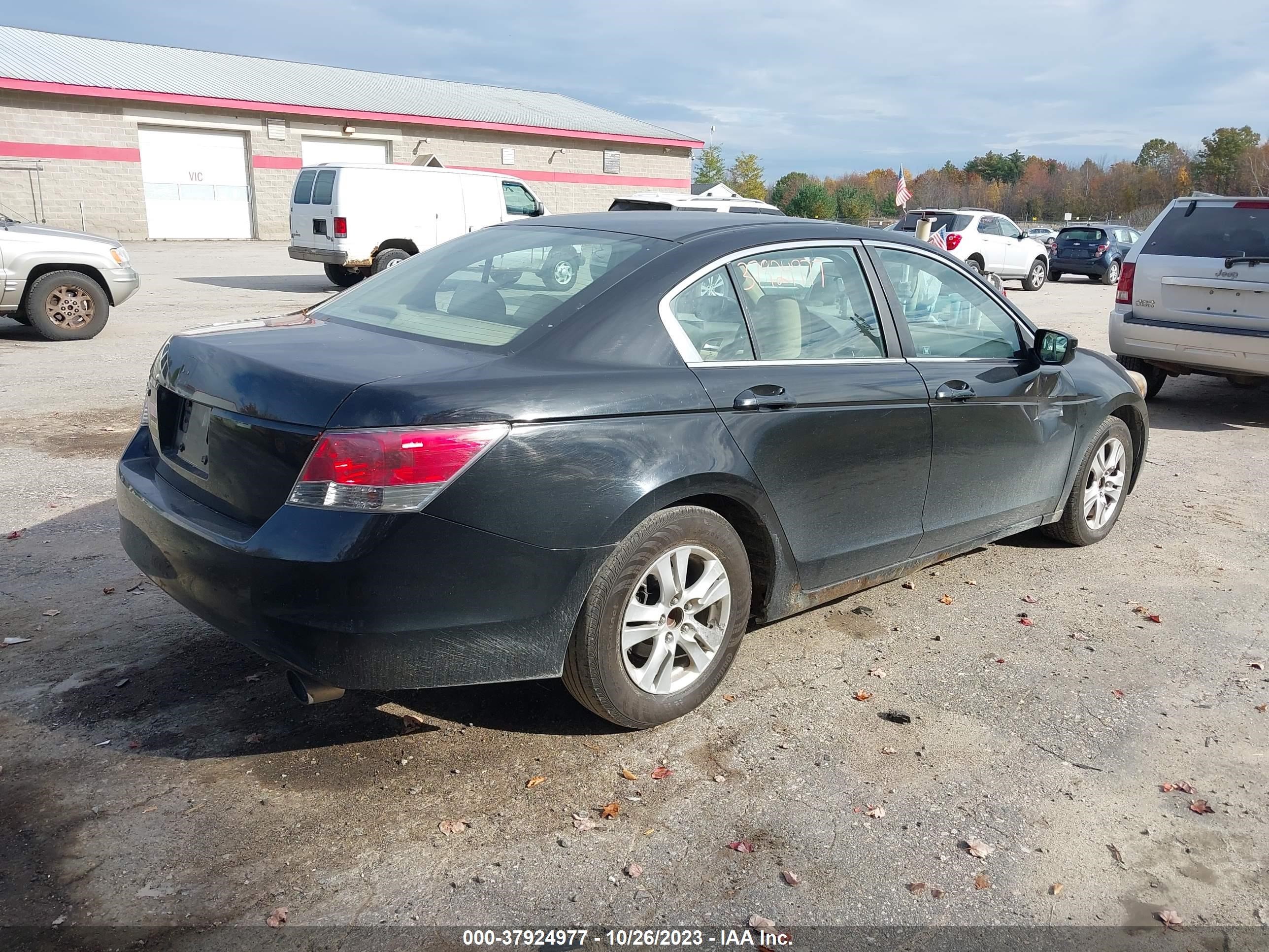 Photo 3 VIN: 1HGCP26449A047281 - HONDA ACCORD 