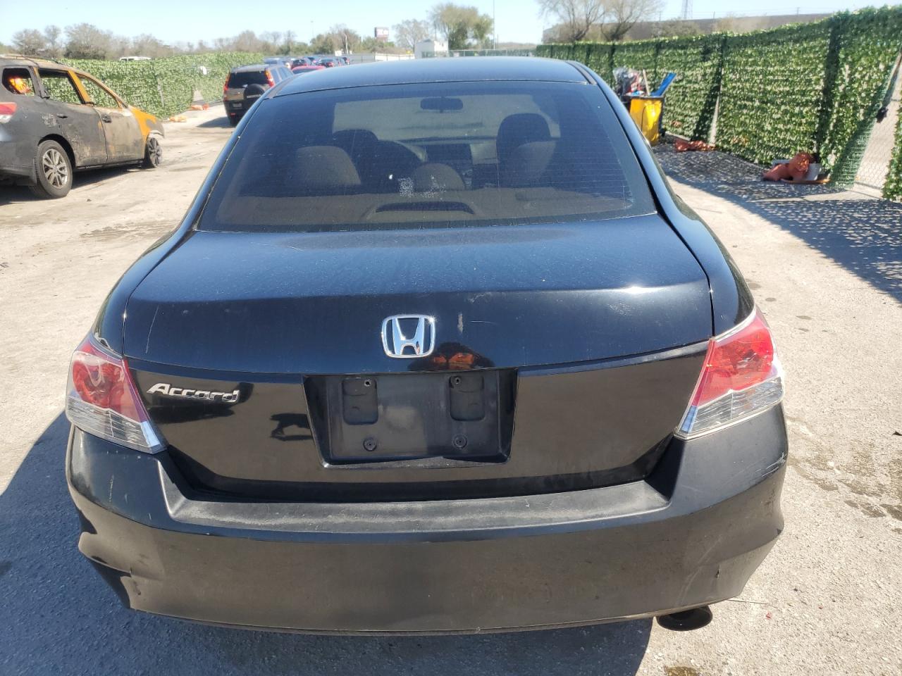 Photo 5 VIN: 1HGCP26449A112274 - HONDA ACCORD 