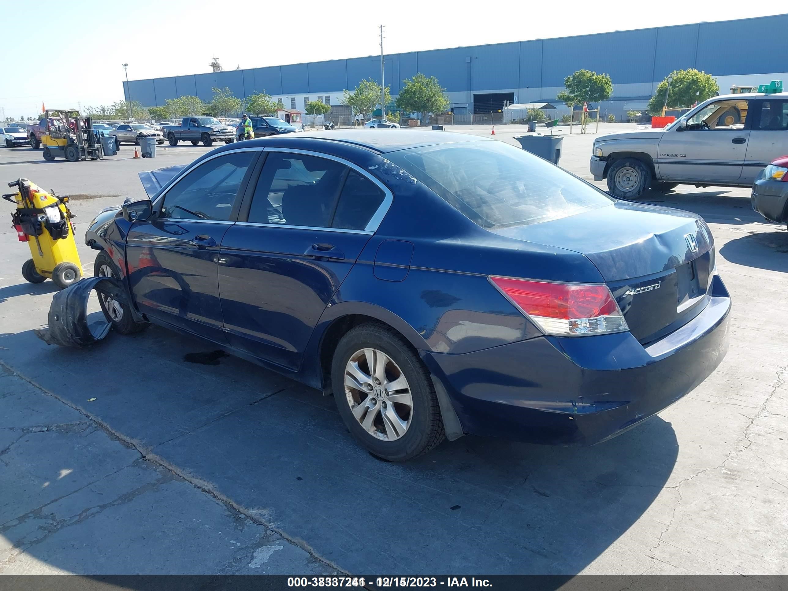 Photo 2 VIN: 1HGCP26449A170479 - HONDA ACCORD 