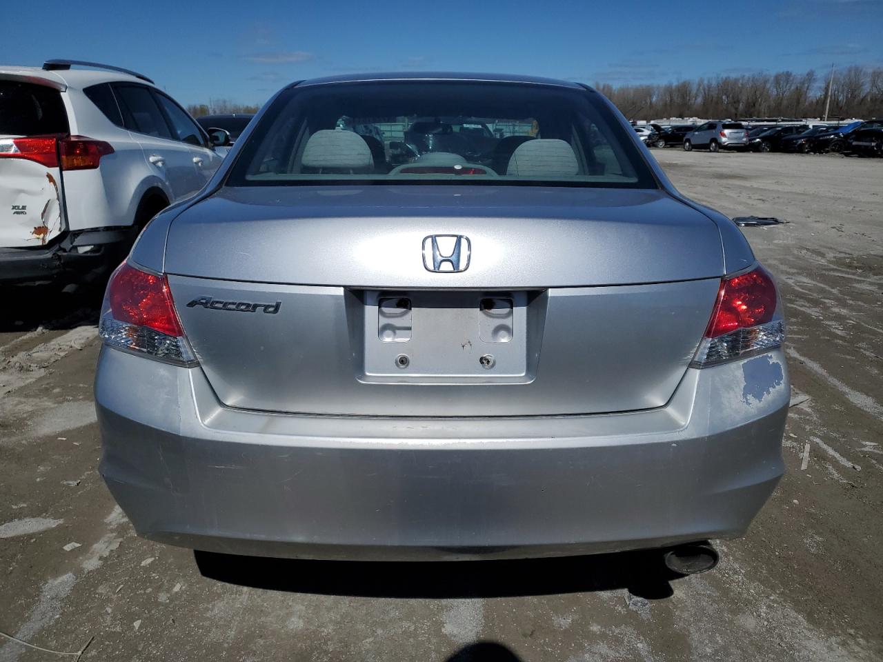 Photo 5 VIN: 1HGCP26458A053072 - HONDA ACCORD 