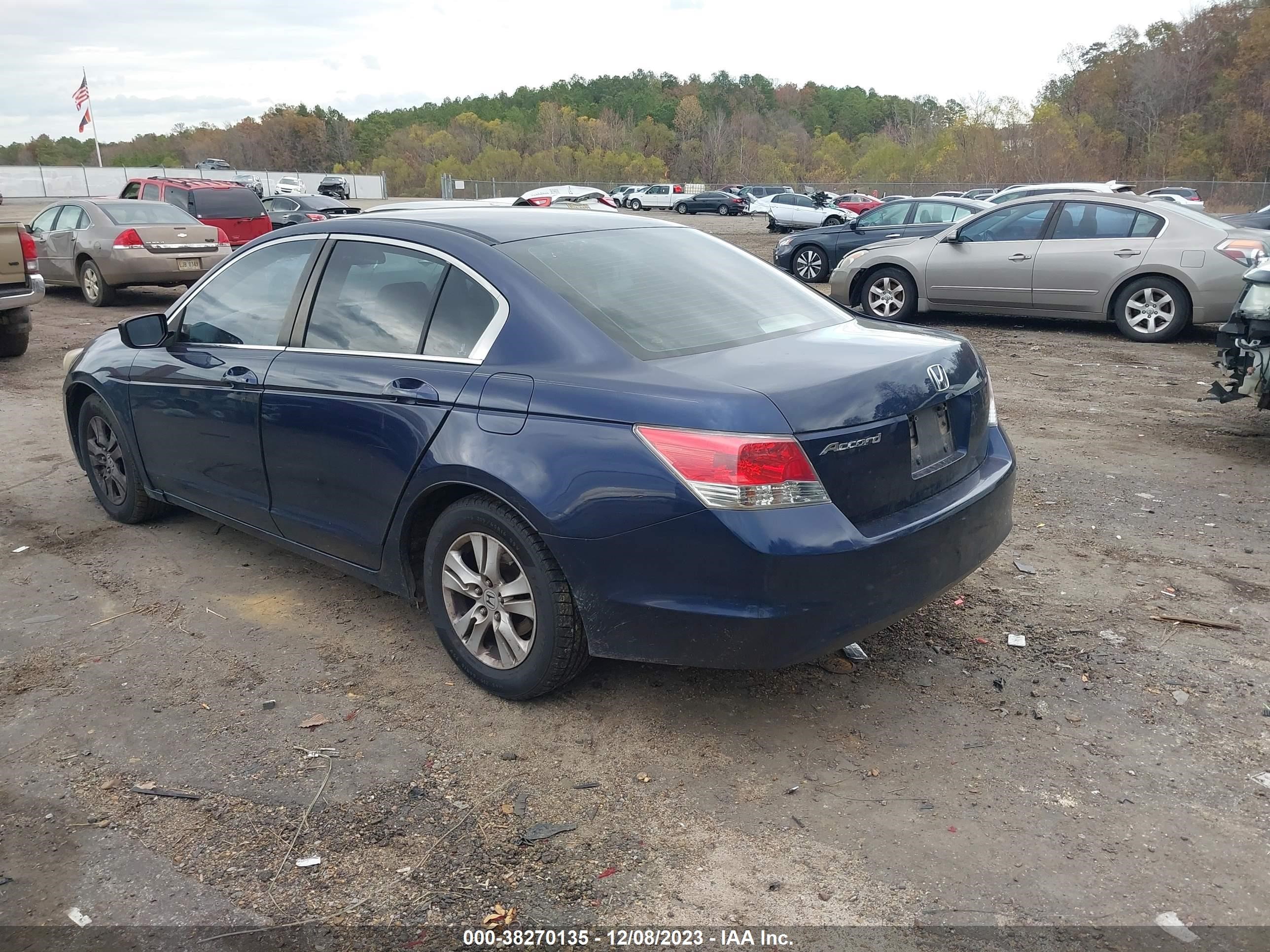 Photo 2 VIN: 1HGCP26458A080546 - HONDA ACCORD 