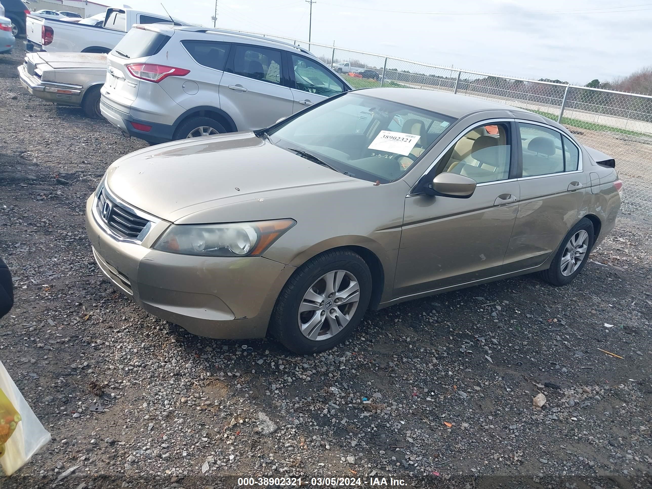 Photo 1 VIN: 1HGCP26458A133567 - HONDA ACCORD 