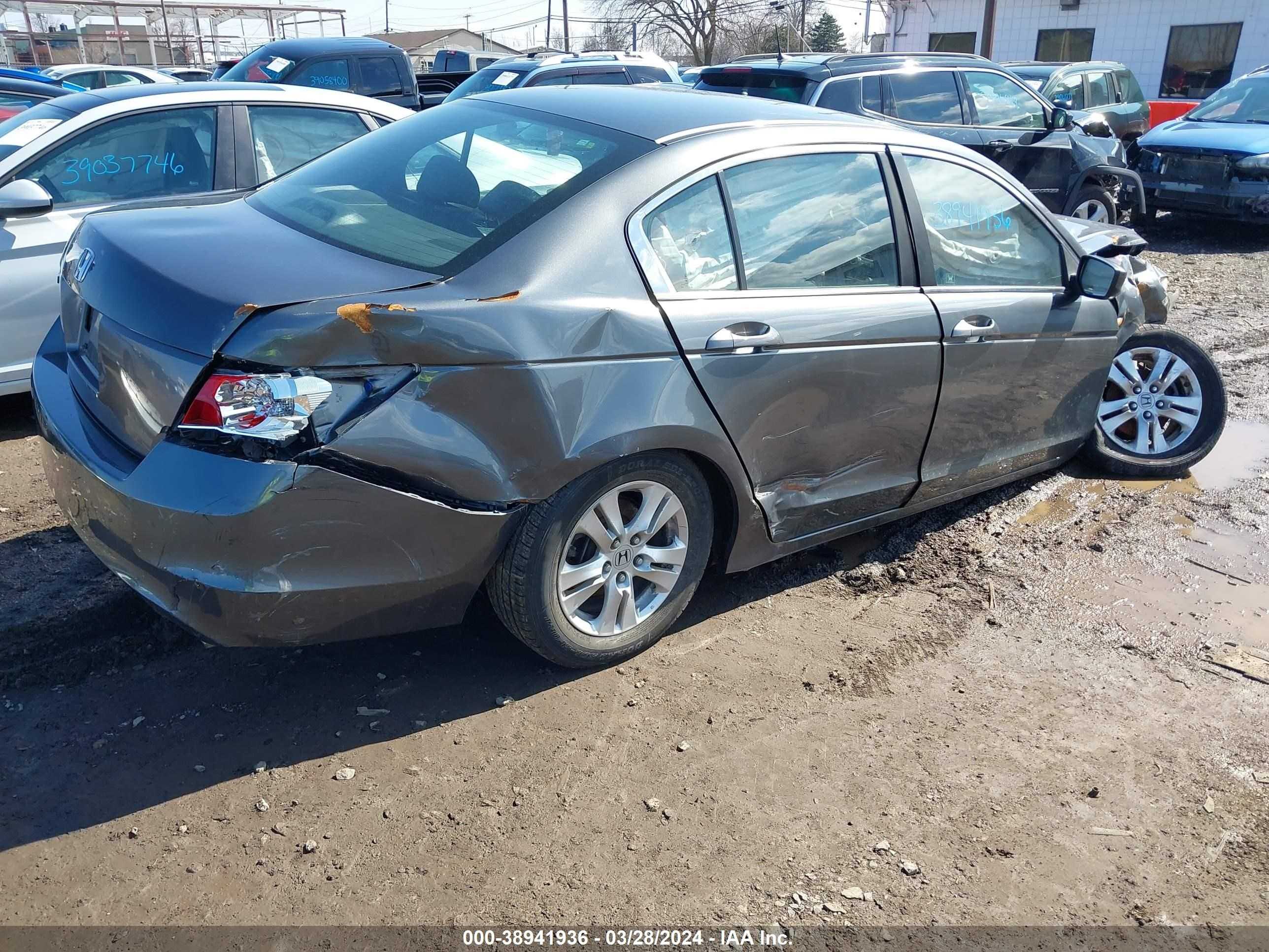 Photo 3 VIN: 1HGCP26459A004603 - HONDA ACCORD 