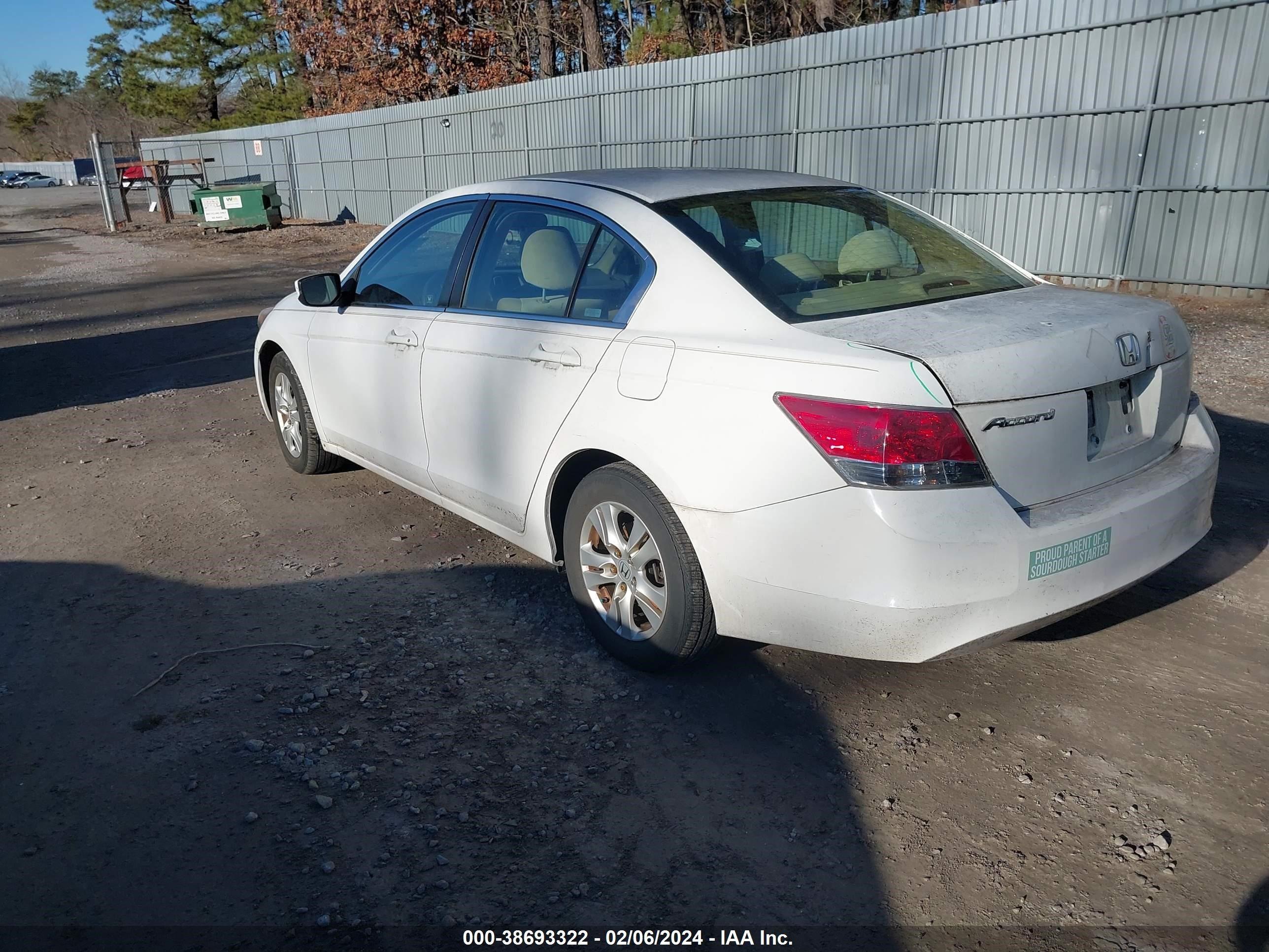 Photo 2 VIN: 1HGCP26459A013835 - HONDA ACCORD 