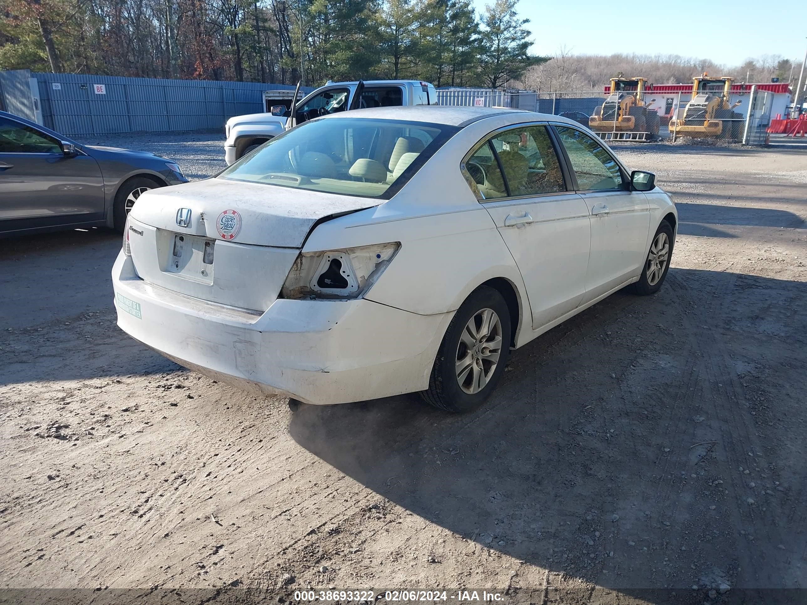 Photo 3 VIN: 1HGCP26459A013835 - HONDA ACCORD 