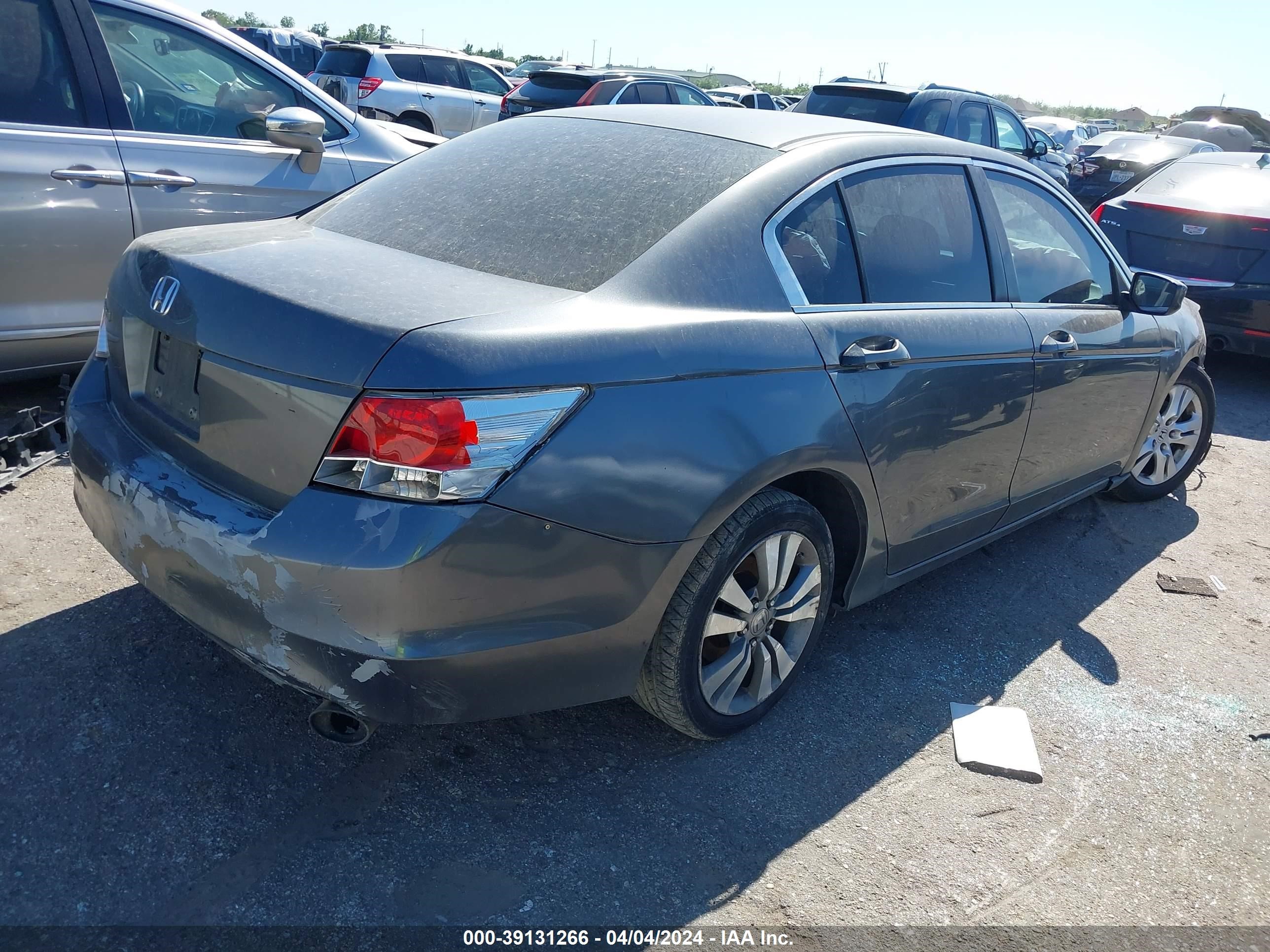 Photo 3 VIN: 1HGCP26459A184584 - HONDA ACCORD 