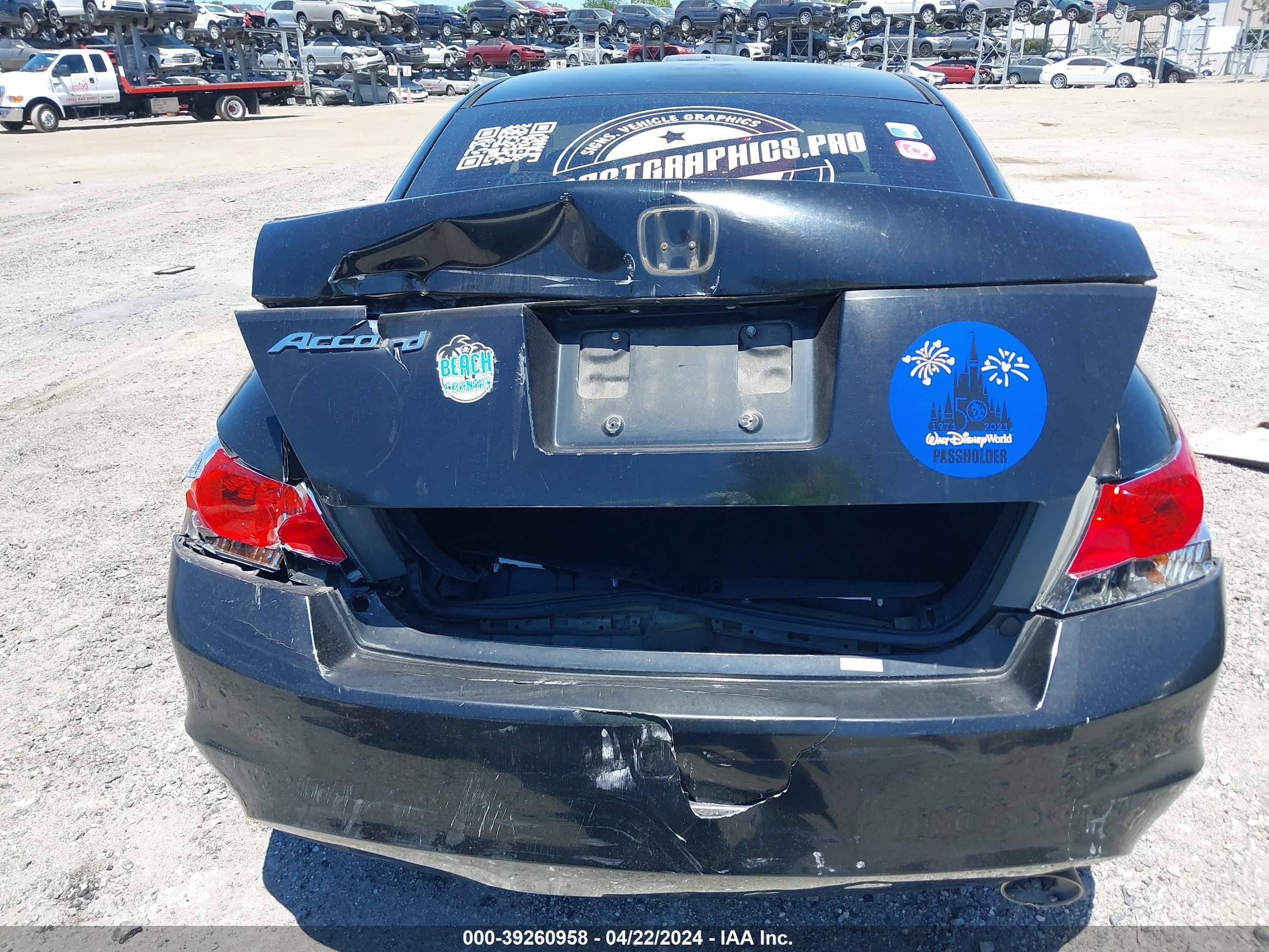 Photo 15 VIN: 1HGCP26468A141094 - HONDA ACCORD 