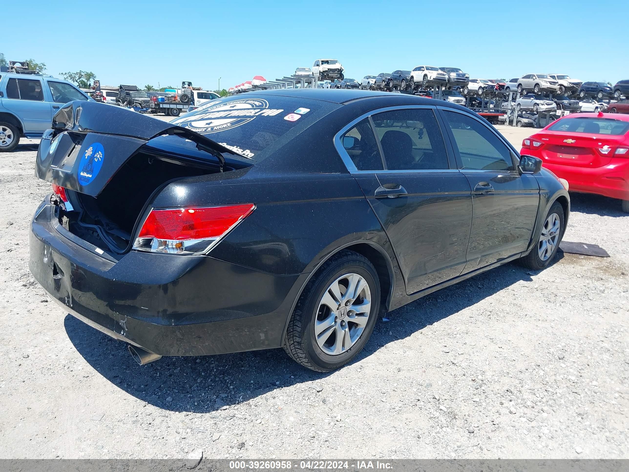 Photo 3 VIN: 1HGCP26468A141094 - HONDA ACCORD 