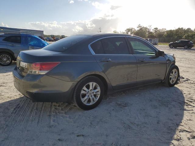 Photo 2 VIN: 1HGCP26469A042910 - HONDA ACCORD LXP 