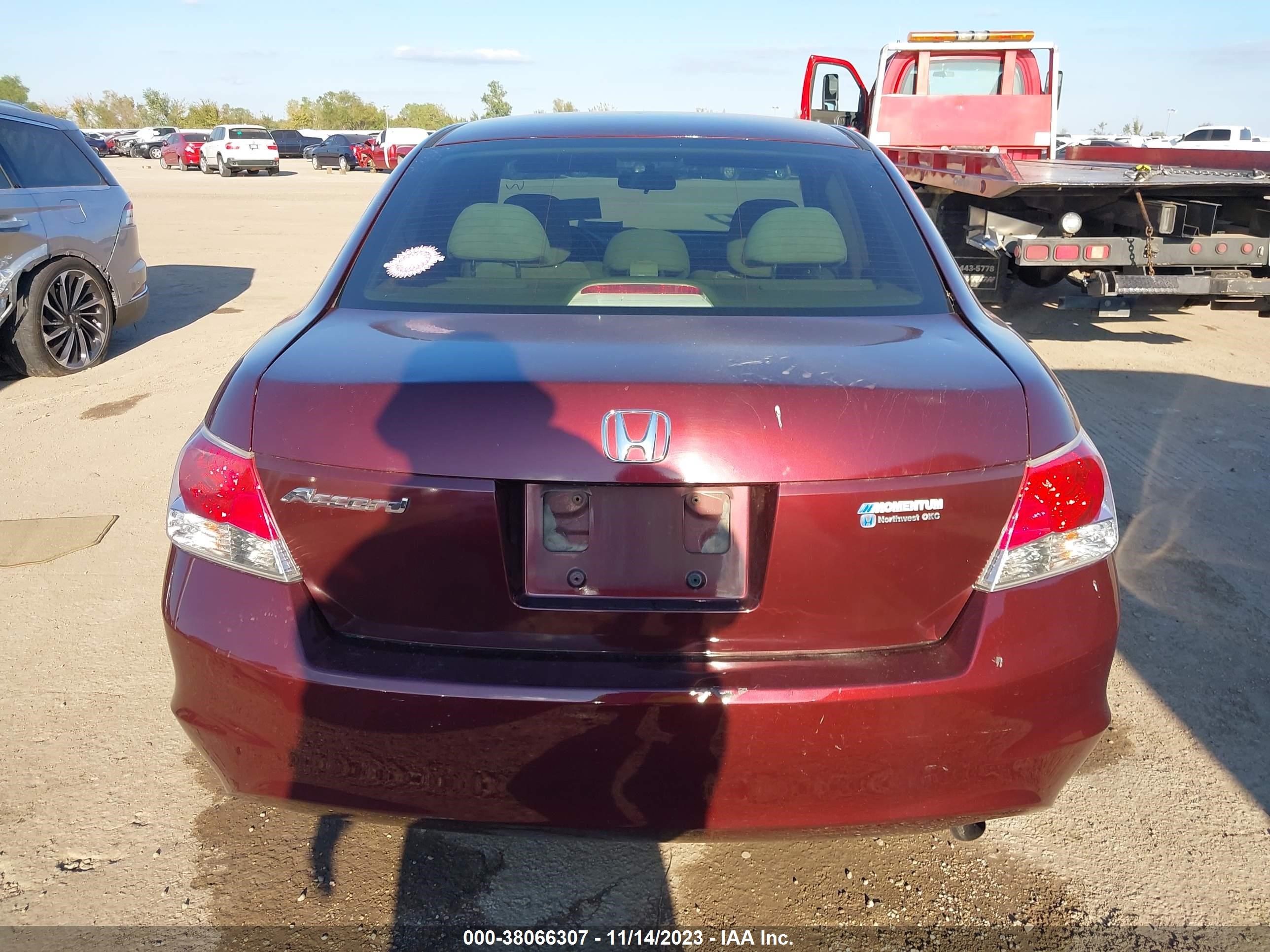 Photo 15 VIN: 1HGCP26469A070447 - HONDA ACCORD 