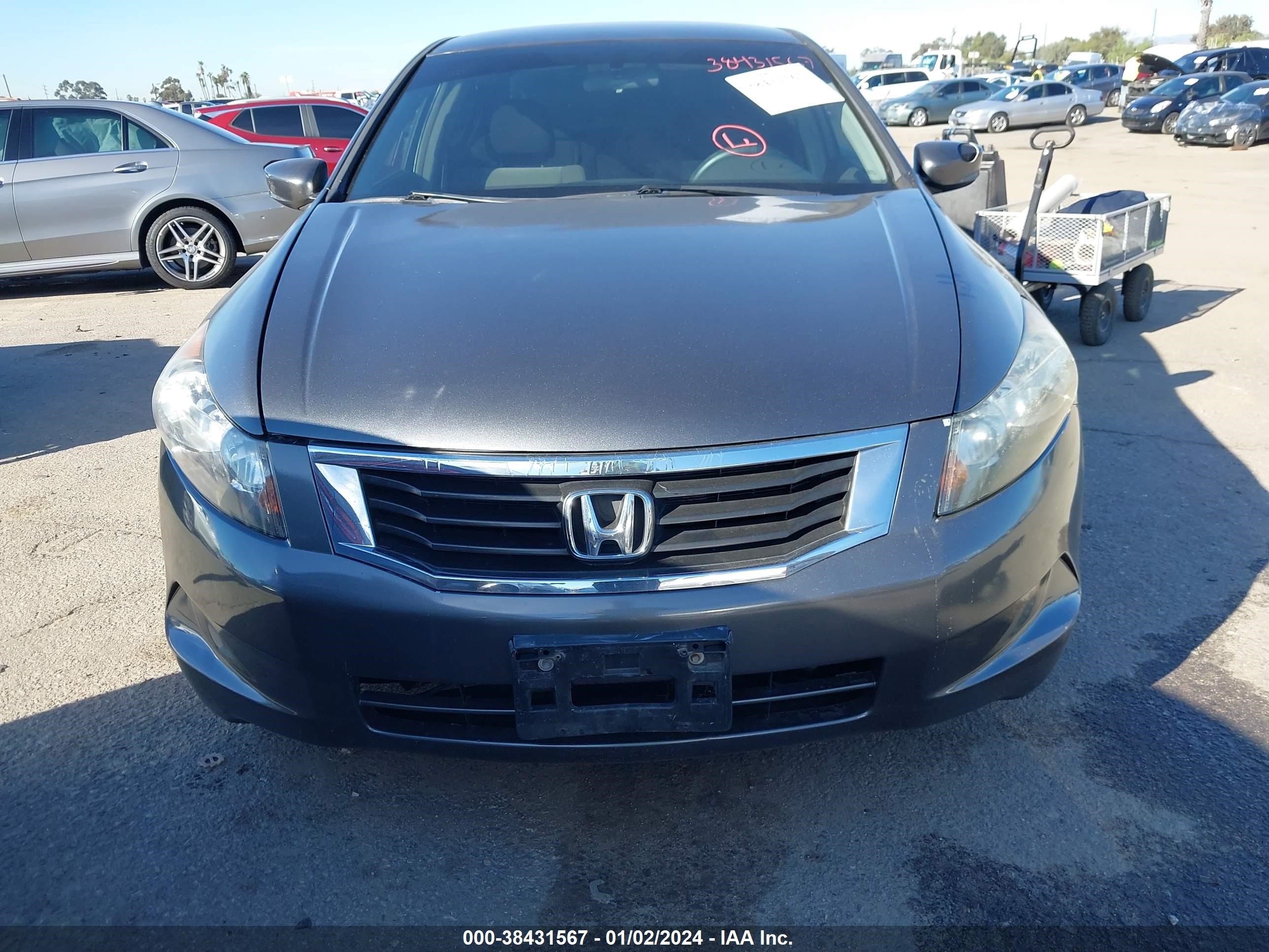 Photo 11 VIN: 1HGCP26478A145896 - HONDA ACCORD 