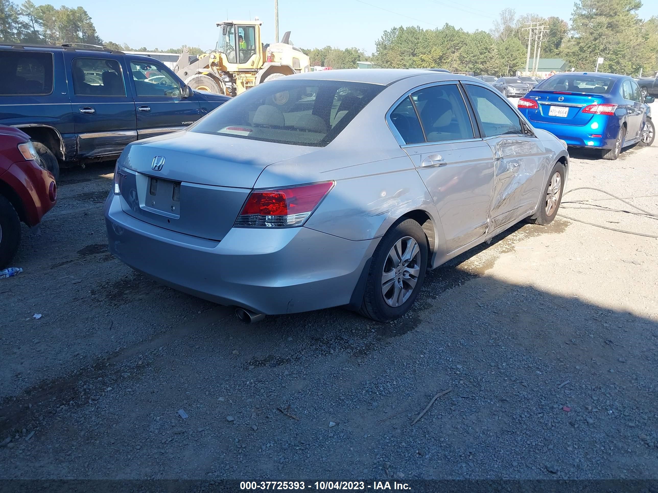 Photo 3 VIN: 1HGCP26479A022312 - HONDA ACCORD 