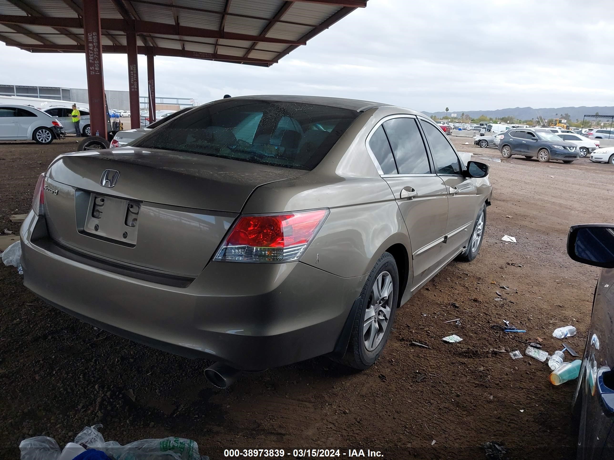 Photo 3 VIN: 1HGCP26479A069565 - HONDA ACCORD 