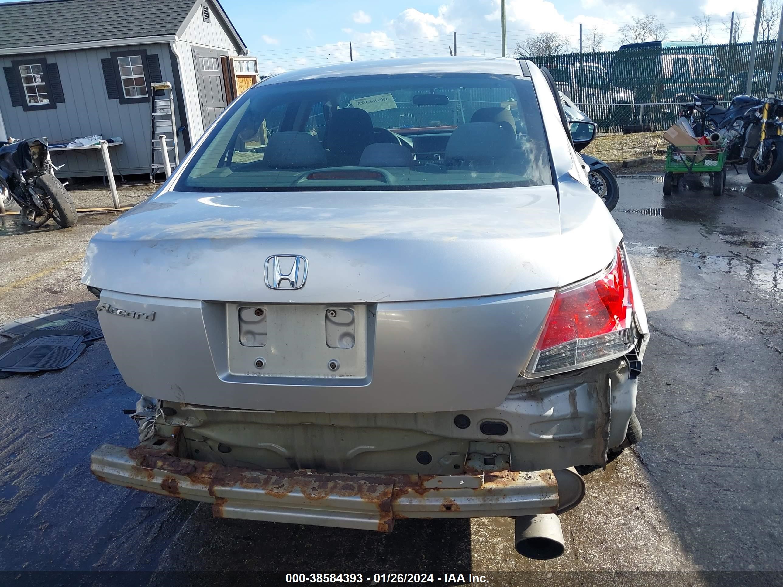 Photo 16 VIN: 1HGCP26488A147866 - HONDA ACCORD 