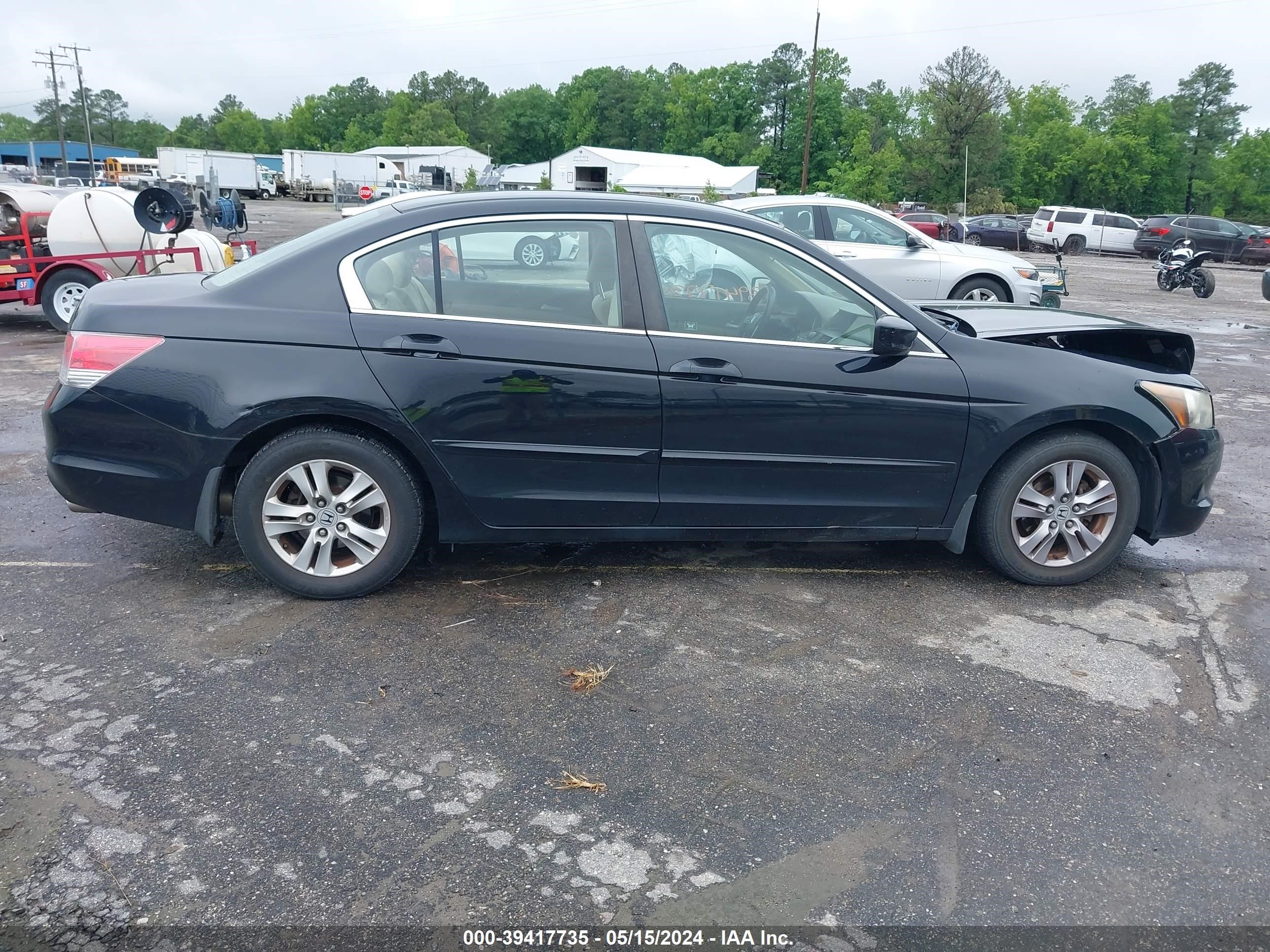 Photo 12 VIN: 1HGCP26498A115380 - HONDA ACCORD 